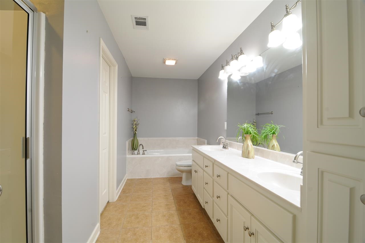 JAXON TERRACE - Residential