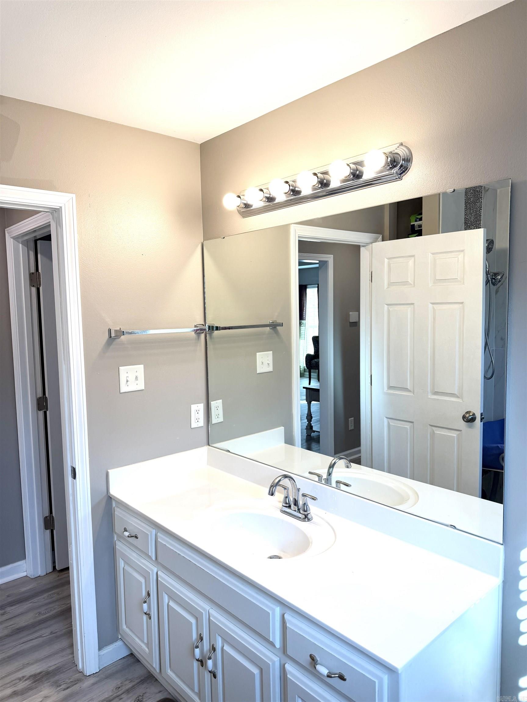 COLLENWOOD - Residential