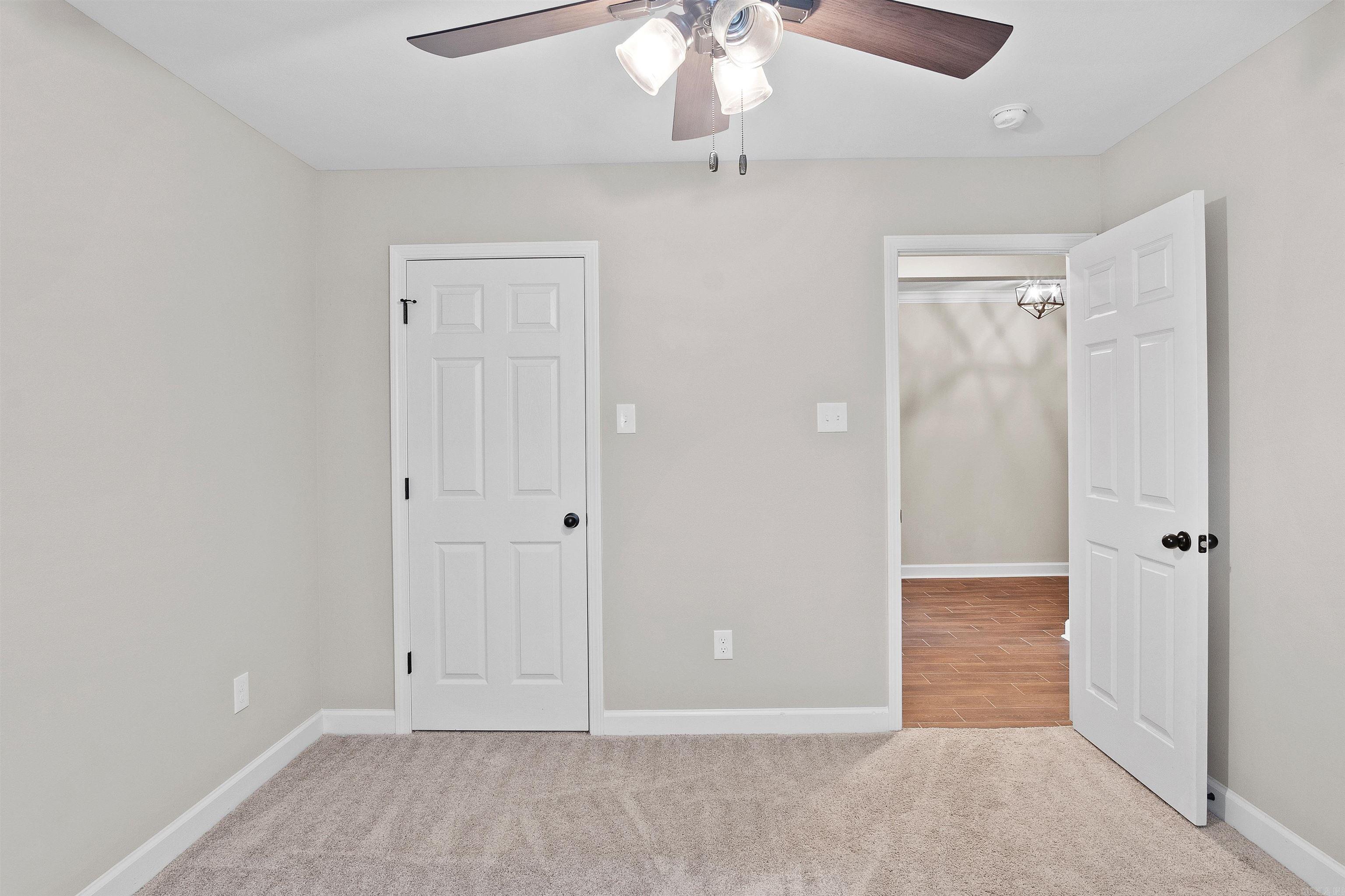 HIDDEN LAKE ESTATES - Residential