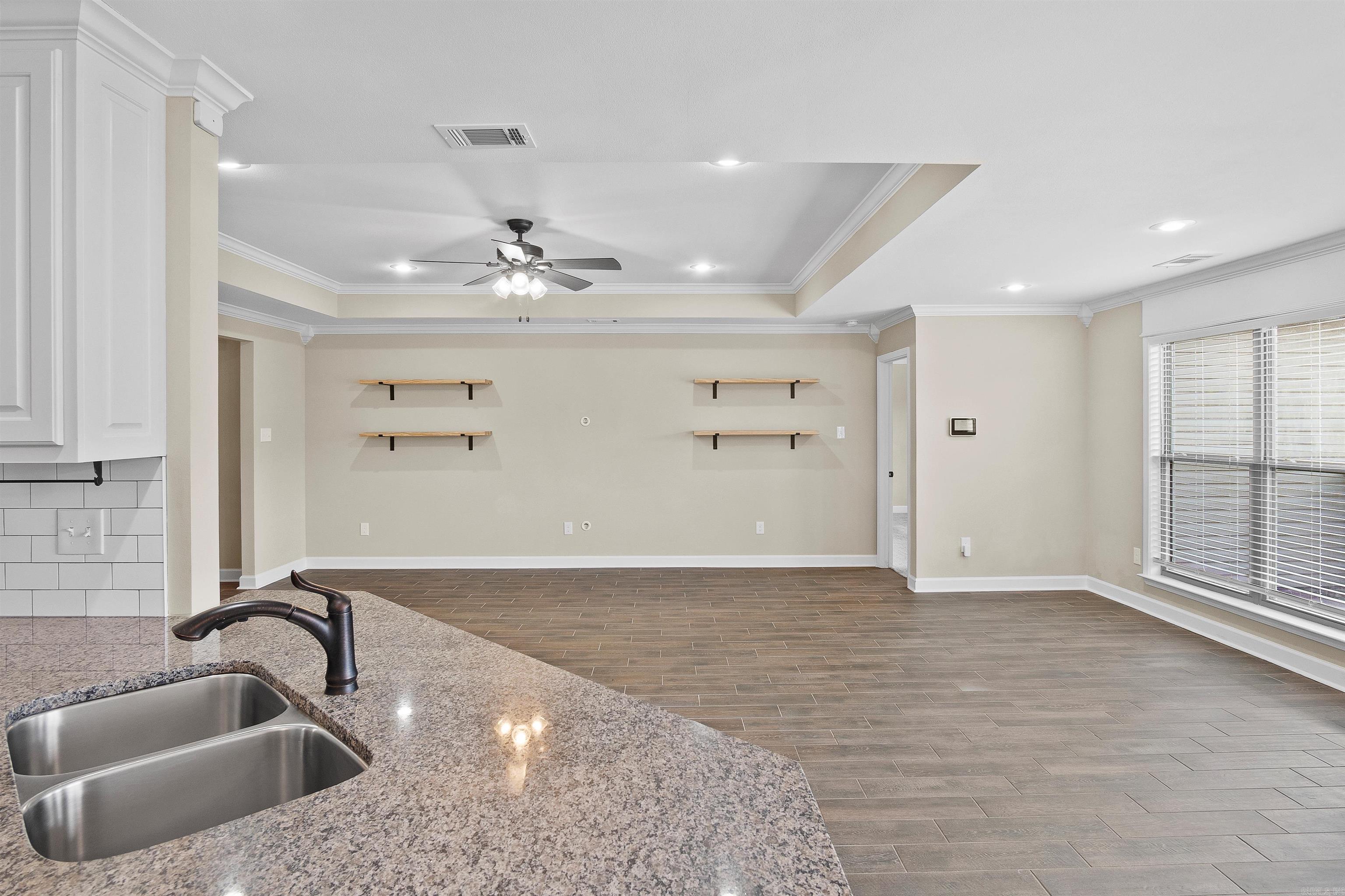 HIDDEN LAKE ESTATES - Residential