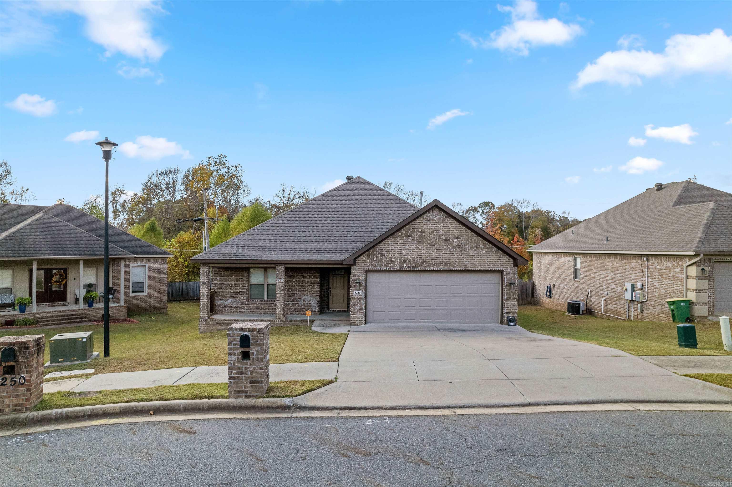 HIDDEN LAKE ESTATES - Residential