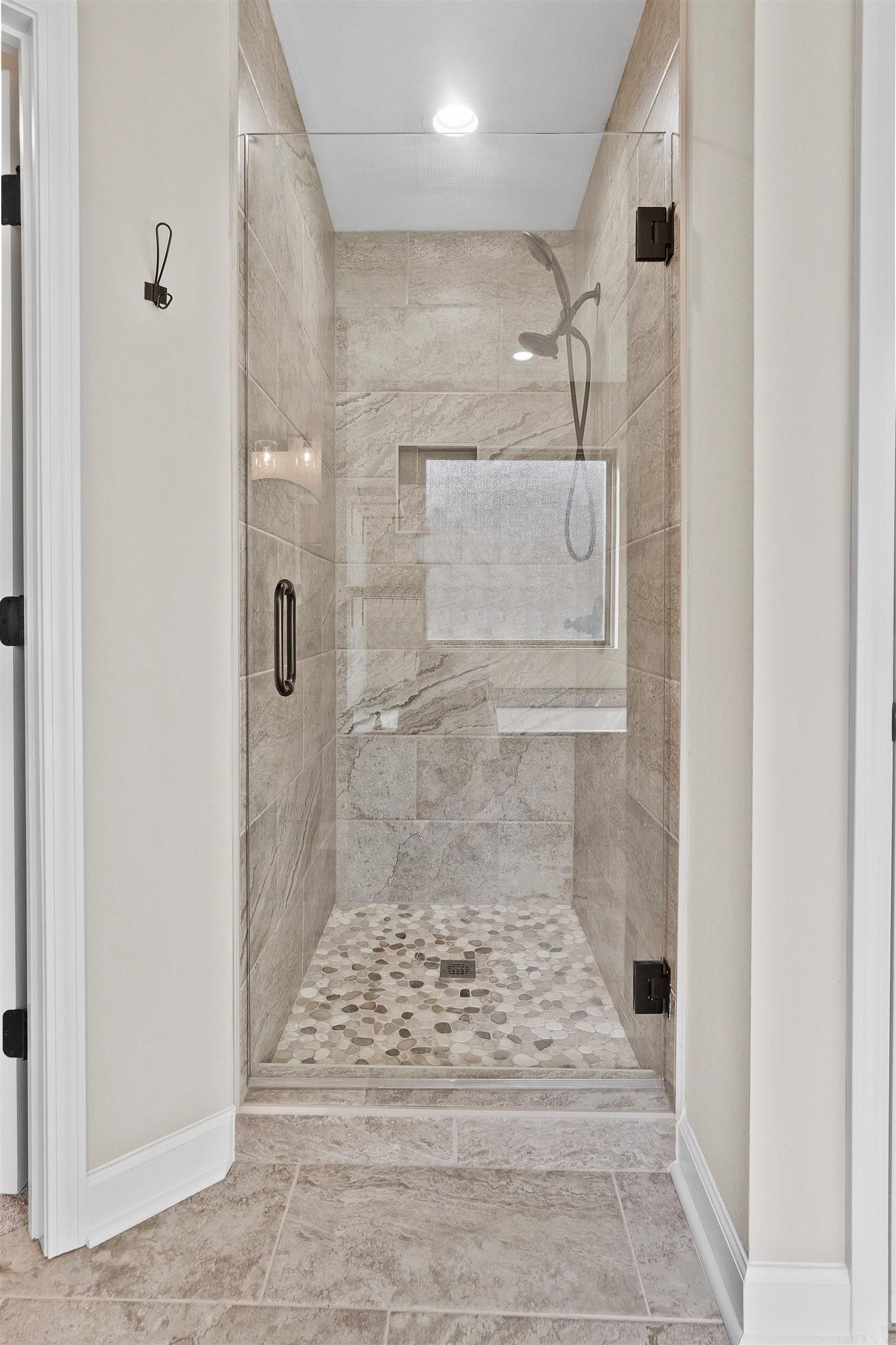 HIDDEN LAKE ESTATES - Residential