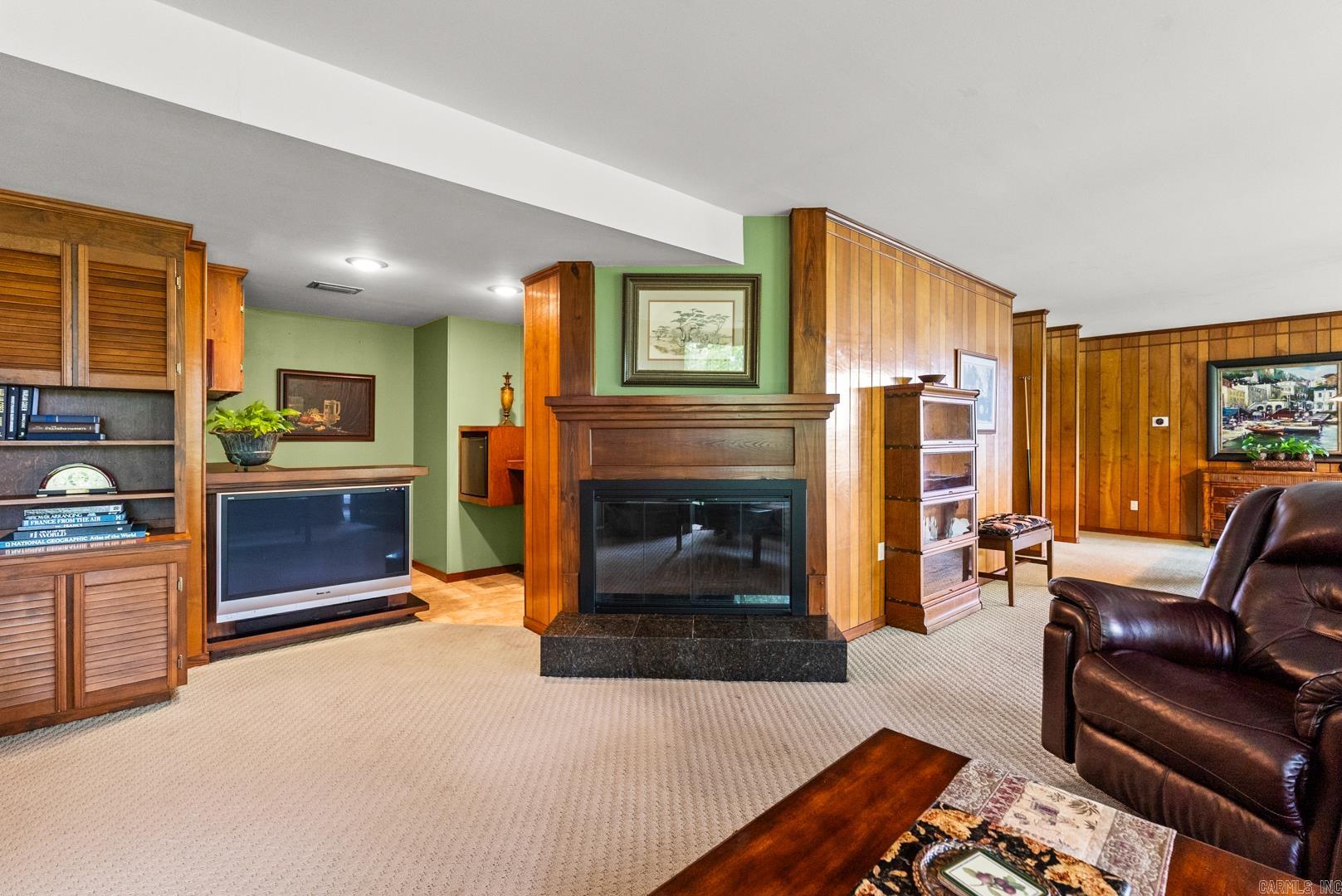 OVERLOOK PARK - Residential