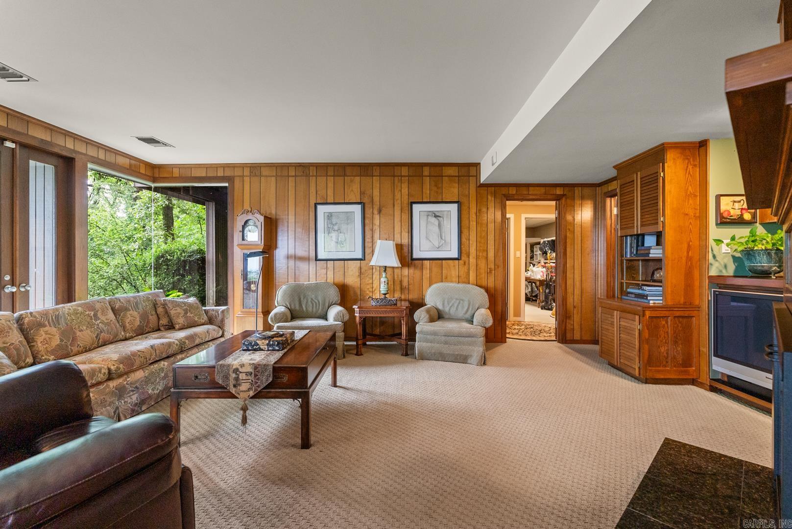OVERLOOK PARK - Residential