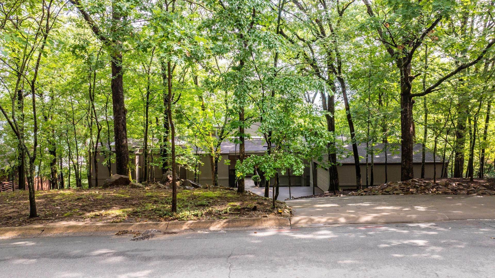 OVERLOOK PARK - Residential