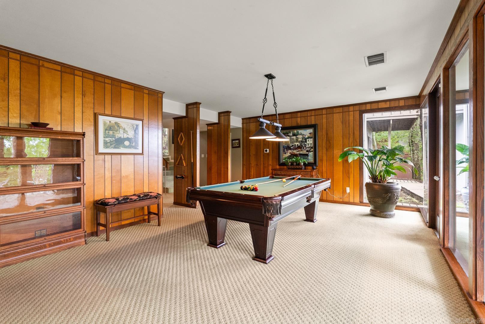 OVERLOOK PARK - Residential