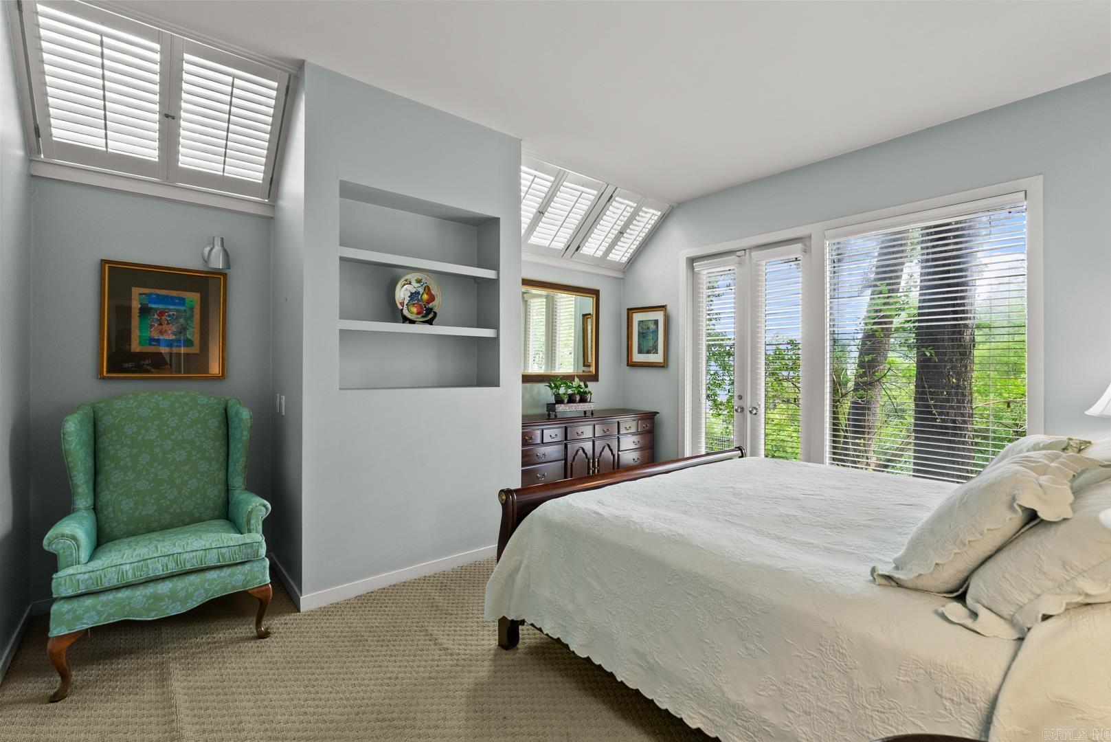 OVERLOOK PARK - Residential