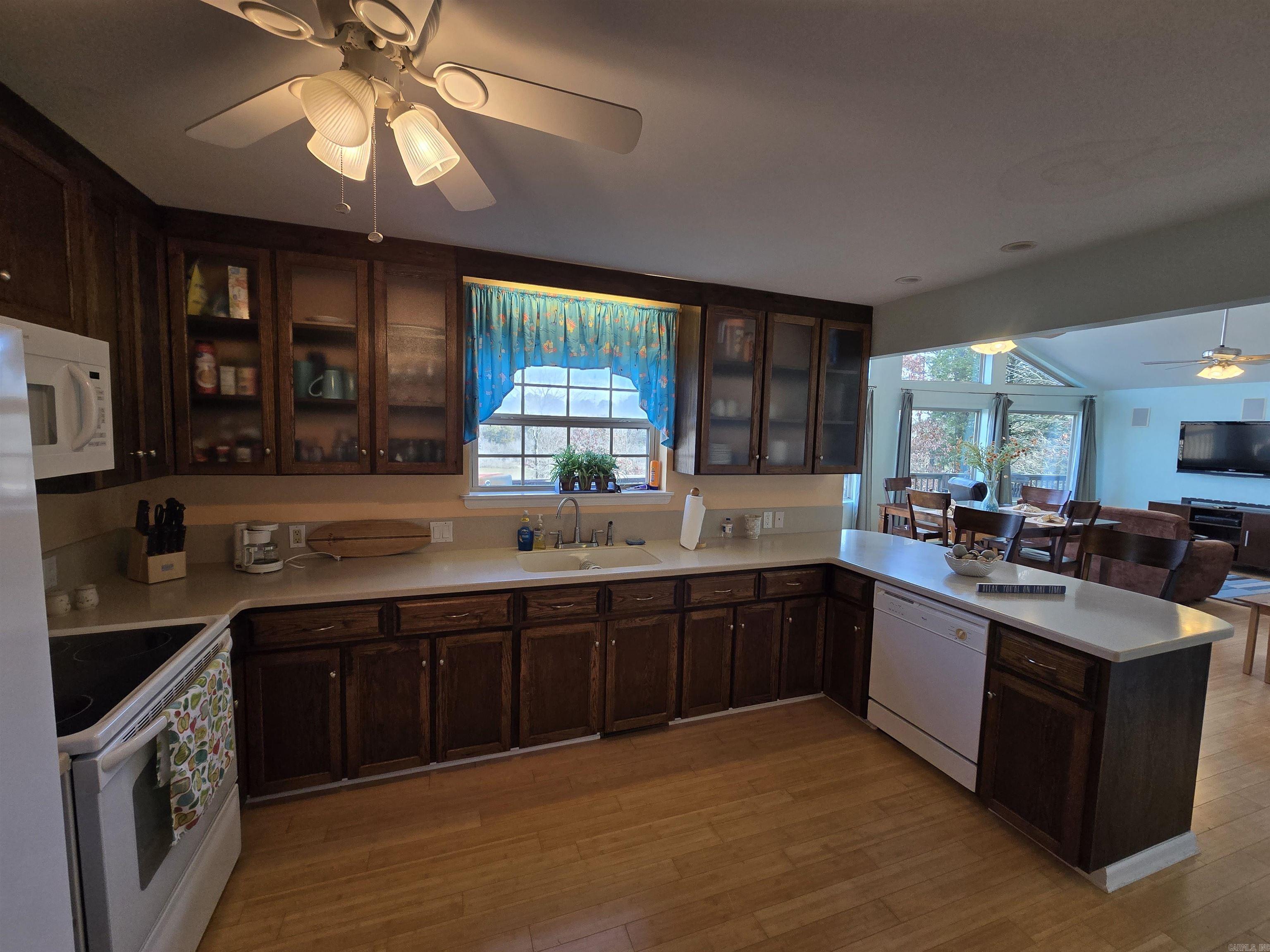WOODHAVEN - Residential