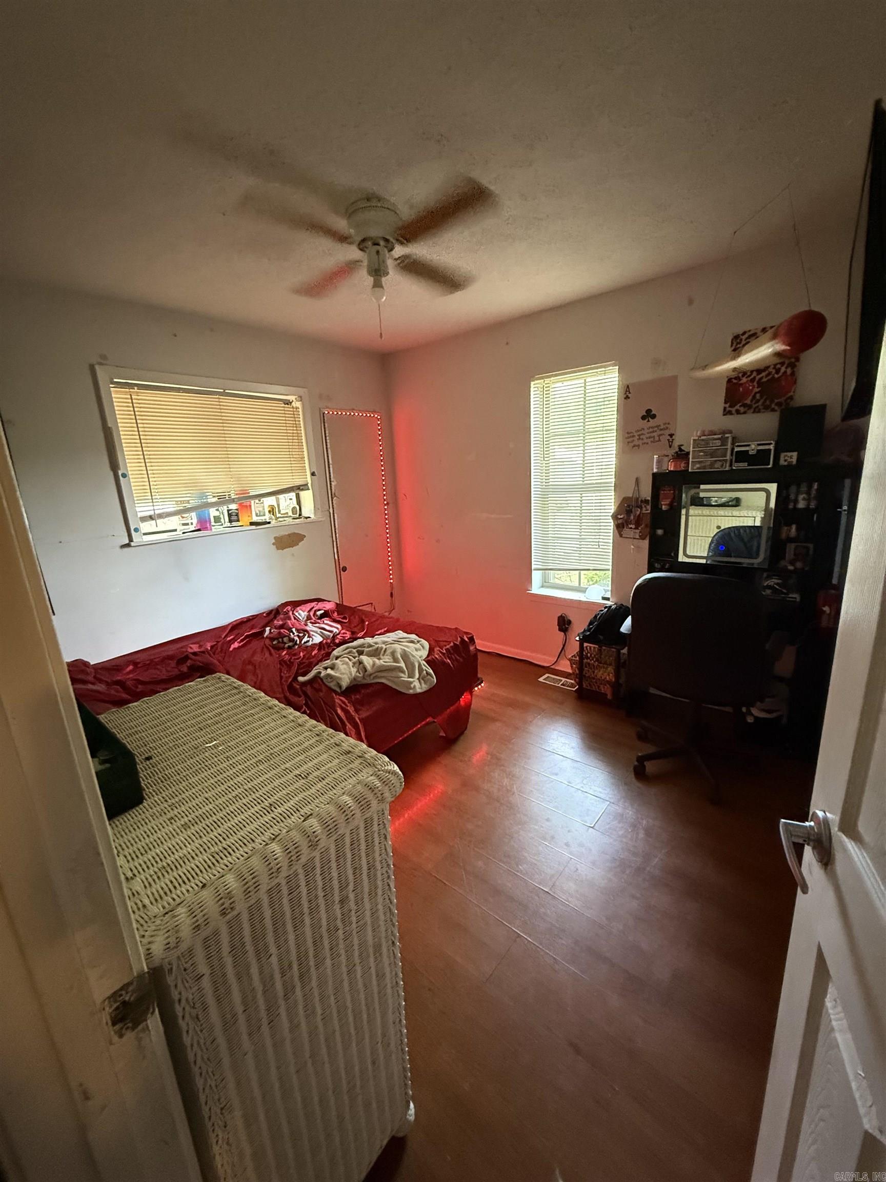 MEADOWLARK - Residential