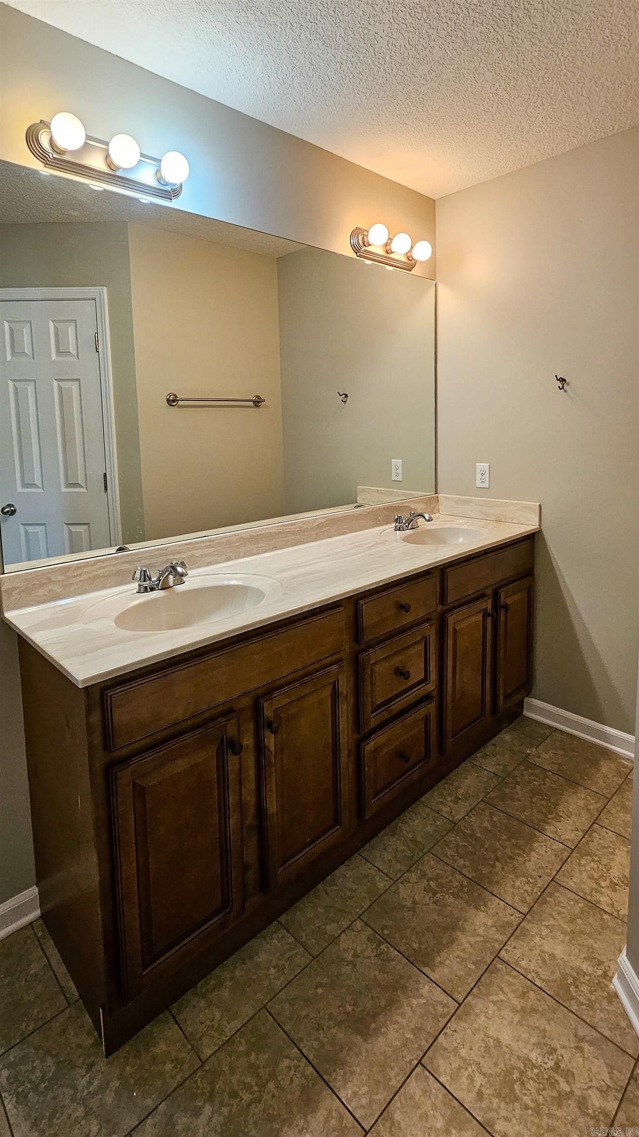 GREGORY'S - Residential