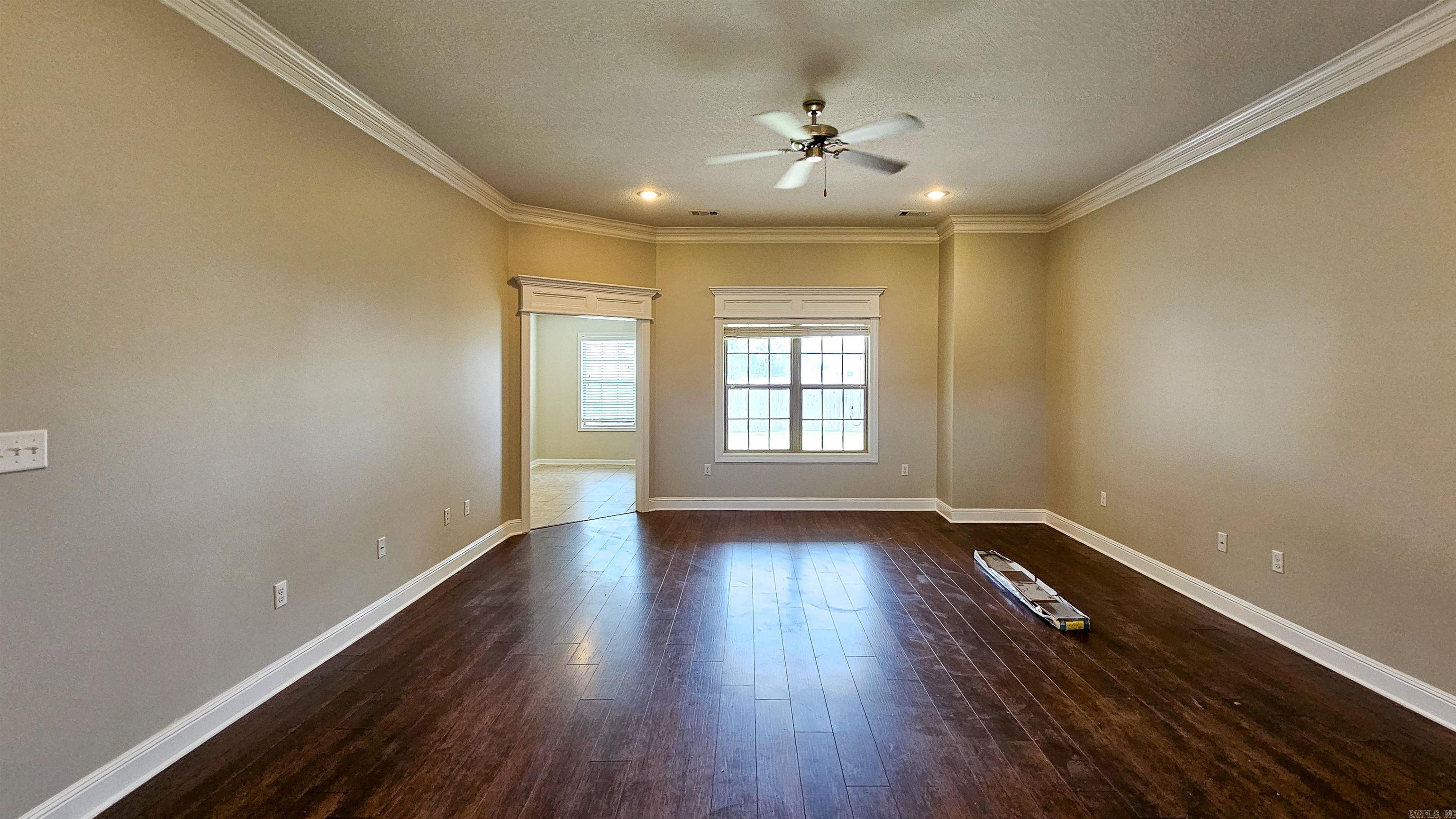 GREGORY'S - Residential