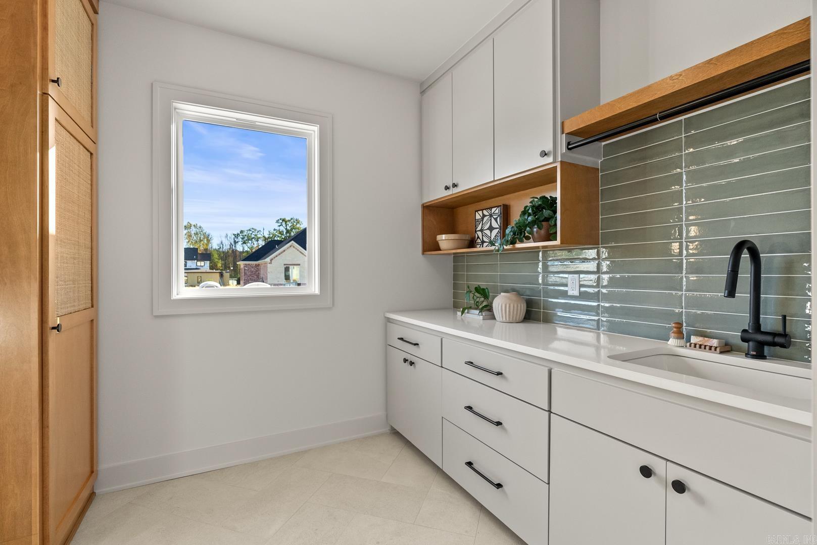 SYLVIA SPRINGS SUBDIVISION - Residential