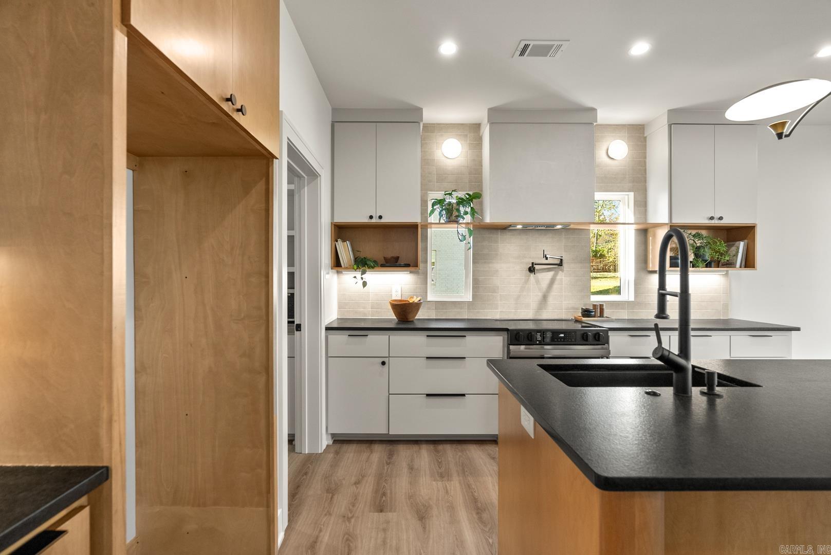 SYLVIA SPRINGS SUBDIVISION - Residential