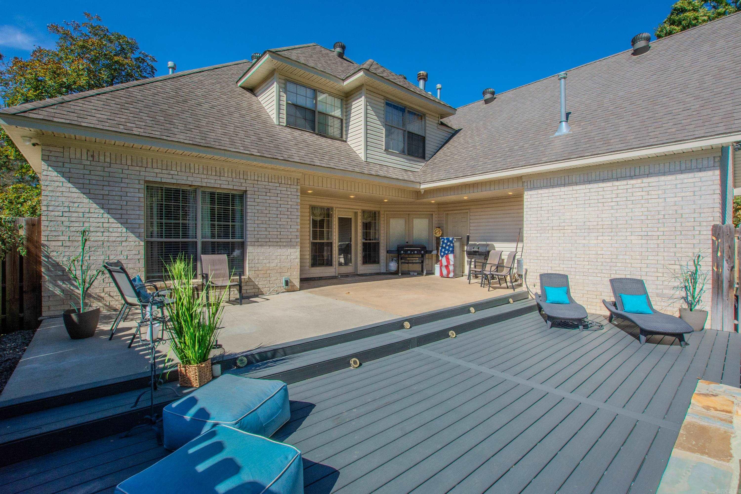 OAK RIDGE RANCH - Residential