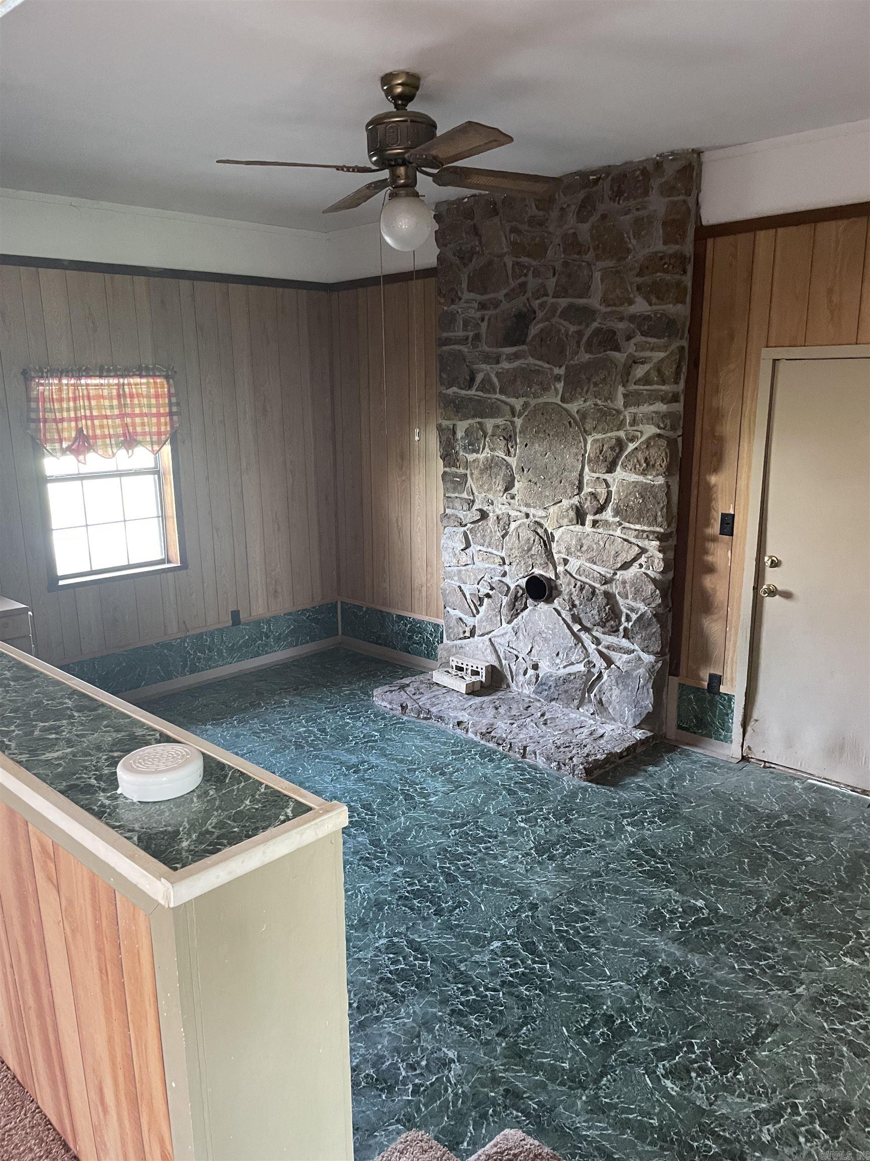 TOWN OF POYEN - Residential