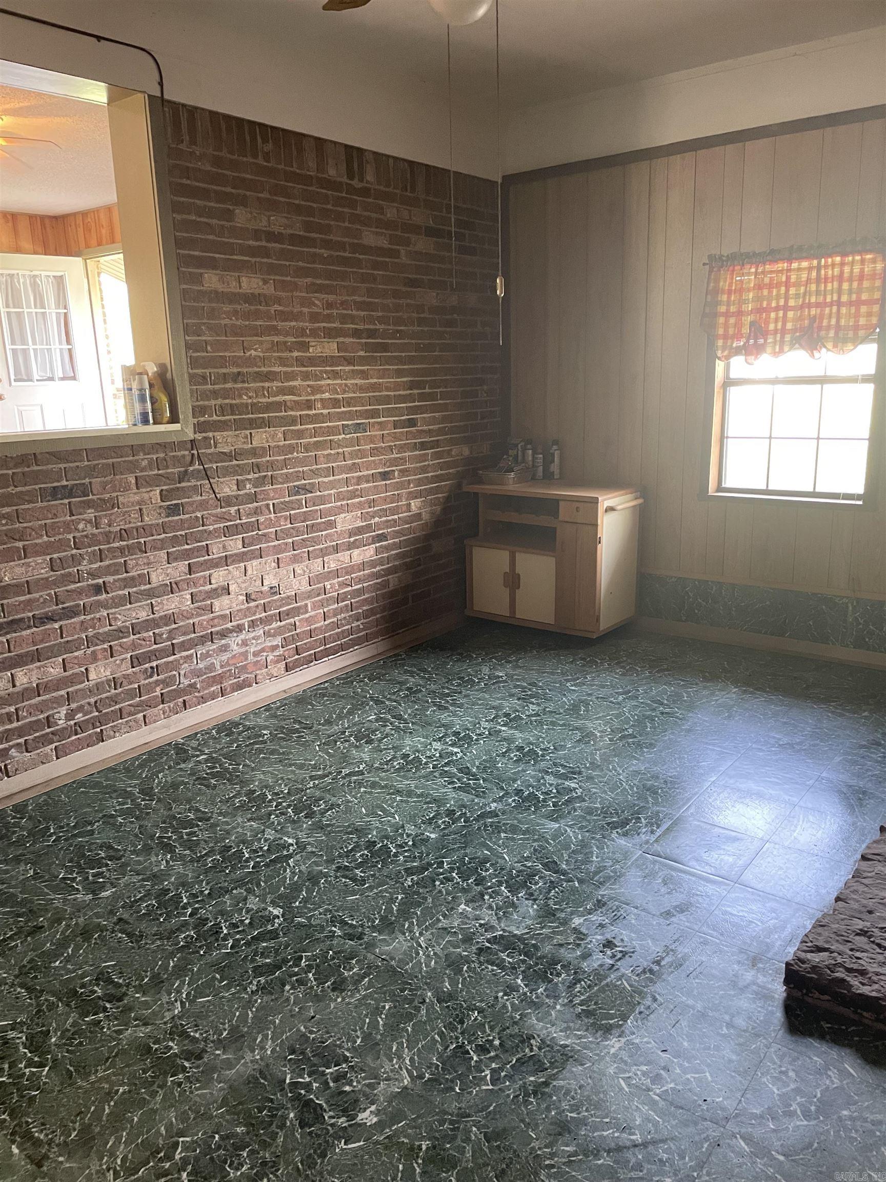 TOWN OF POYEN - Residential