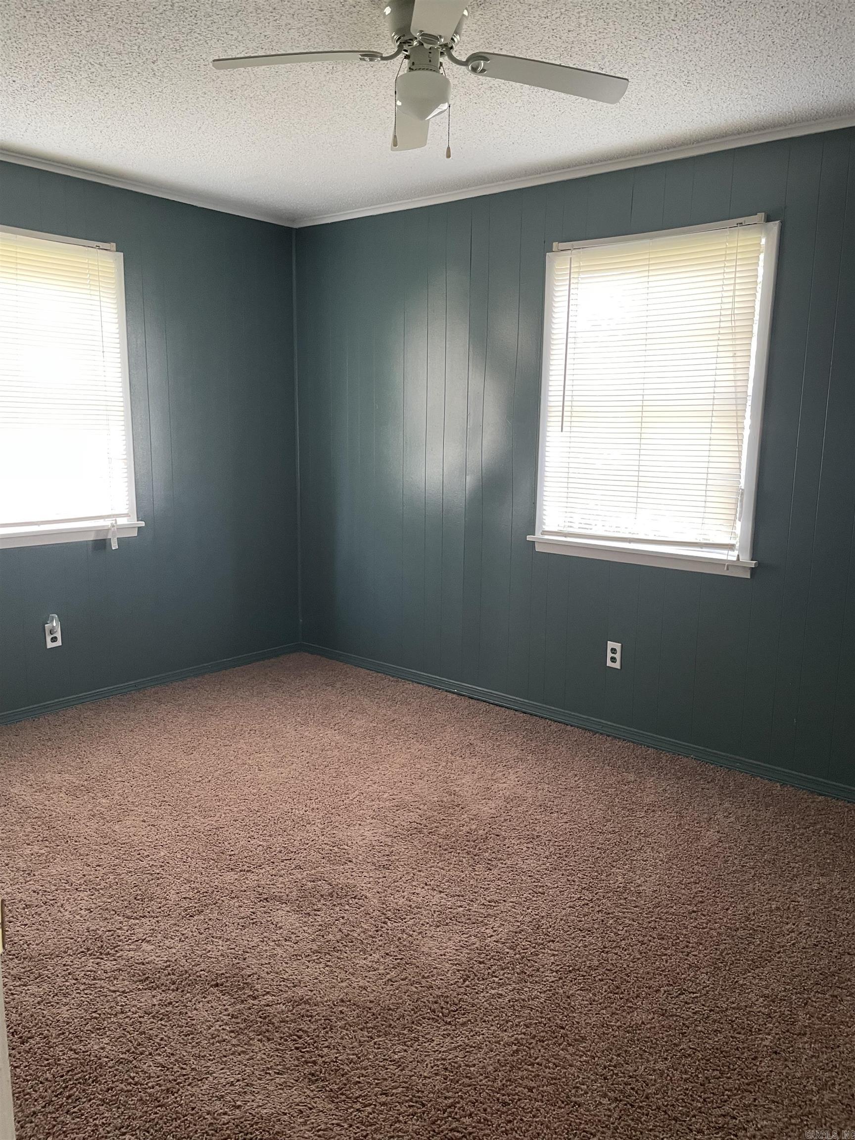 TOWN OF POYEN - Residential