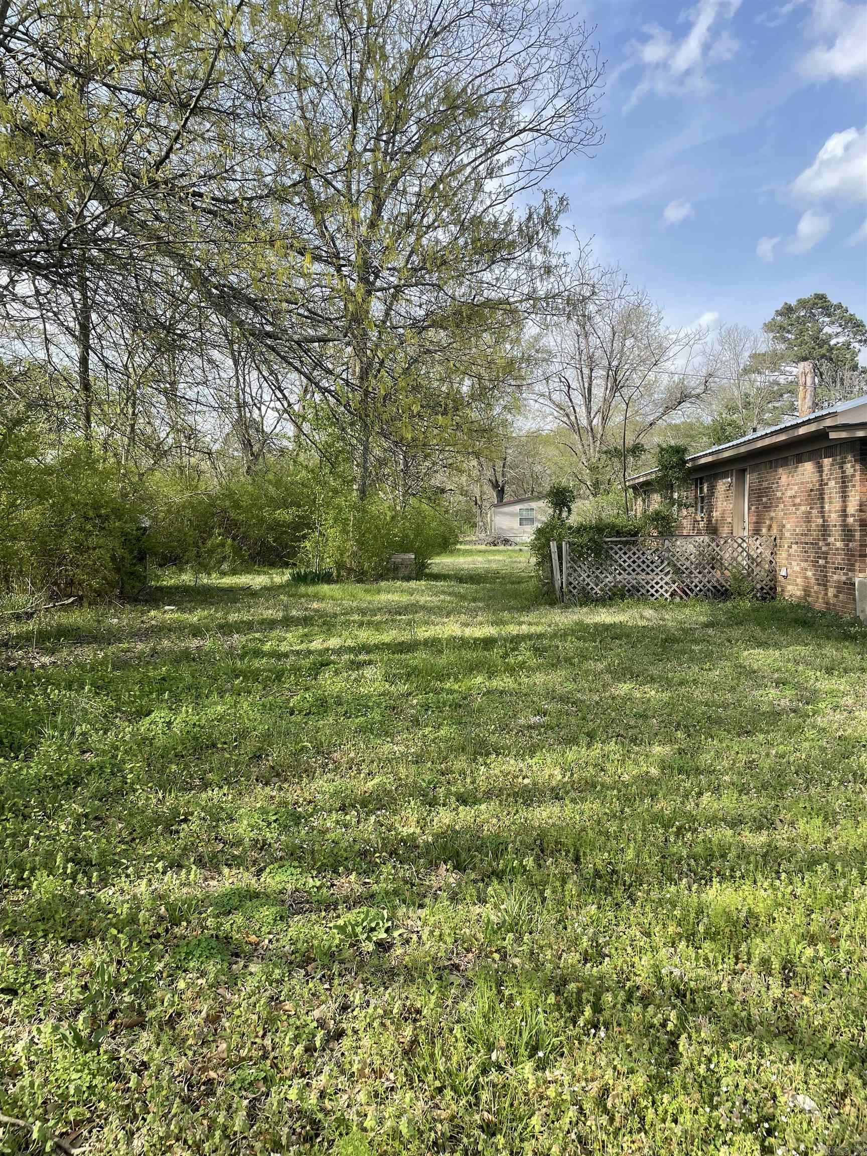 TOWN OF POYEN - Residential