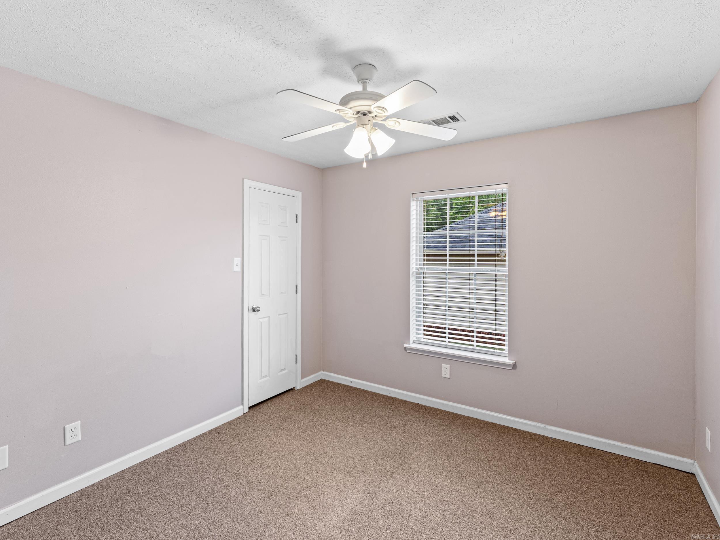 SILVER STREAK - Residential