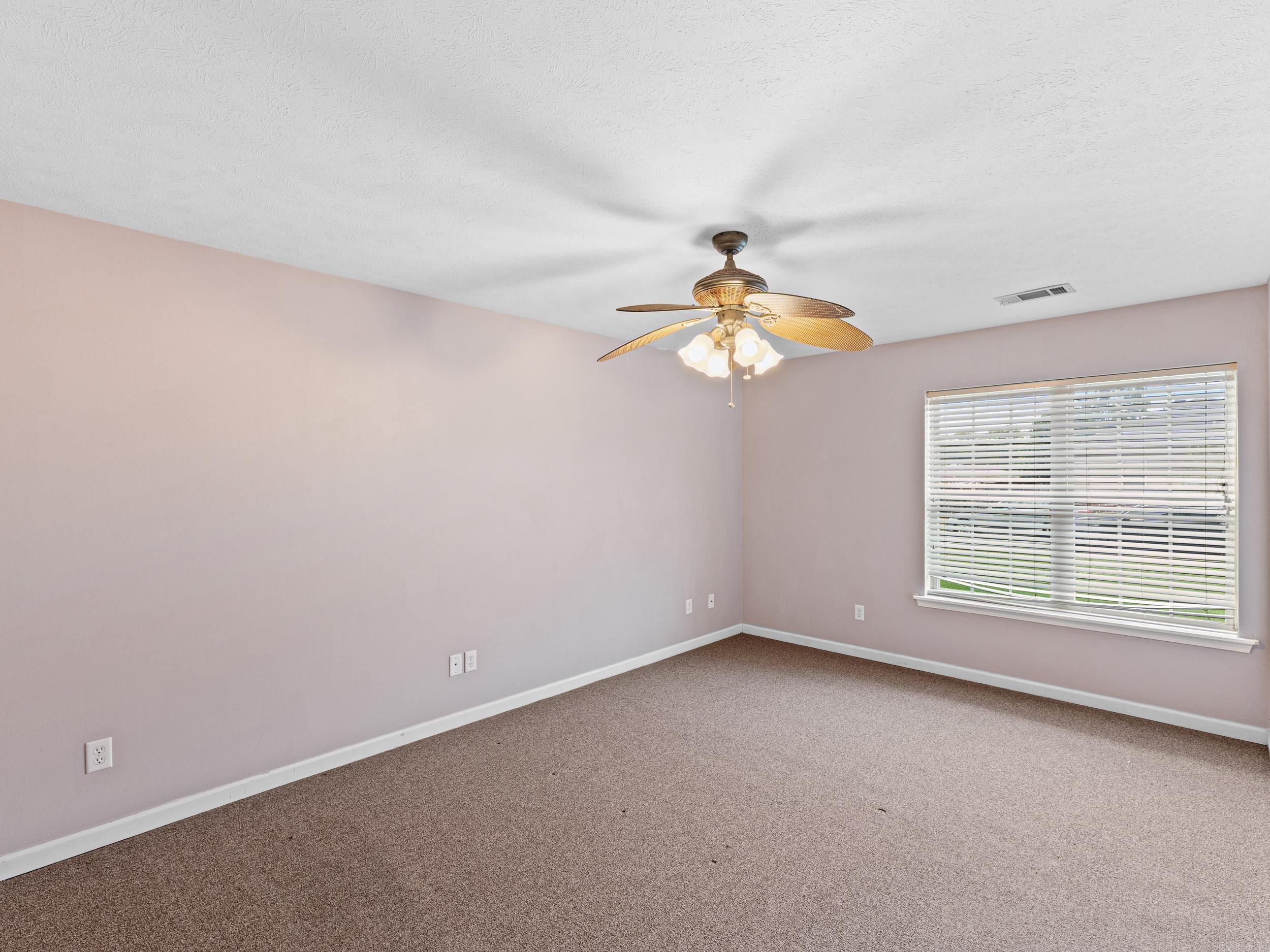 SILVER STREAK - Residential