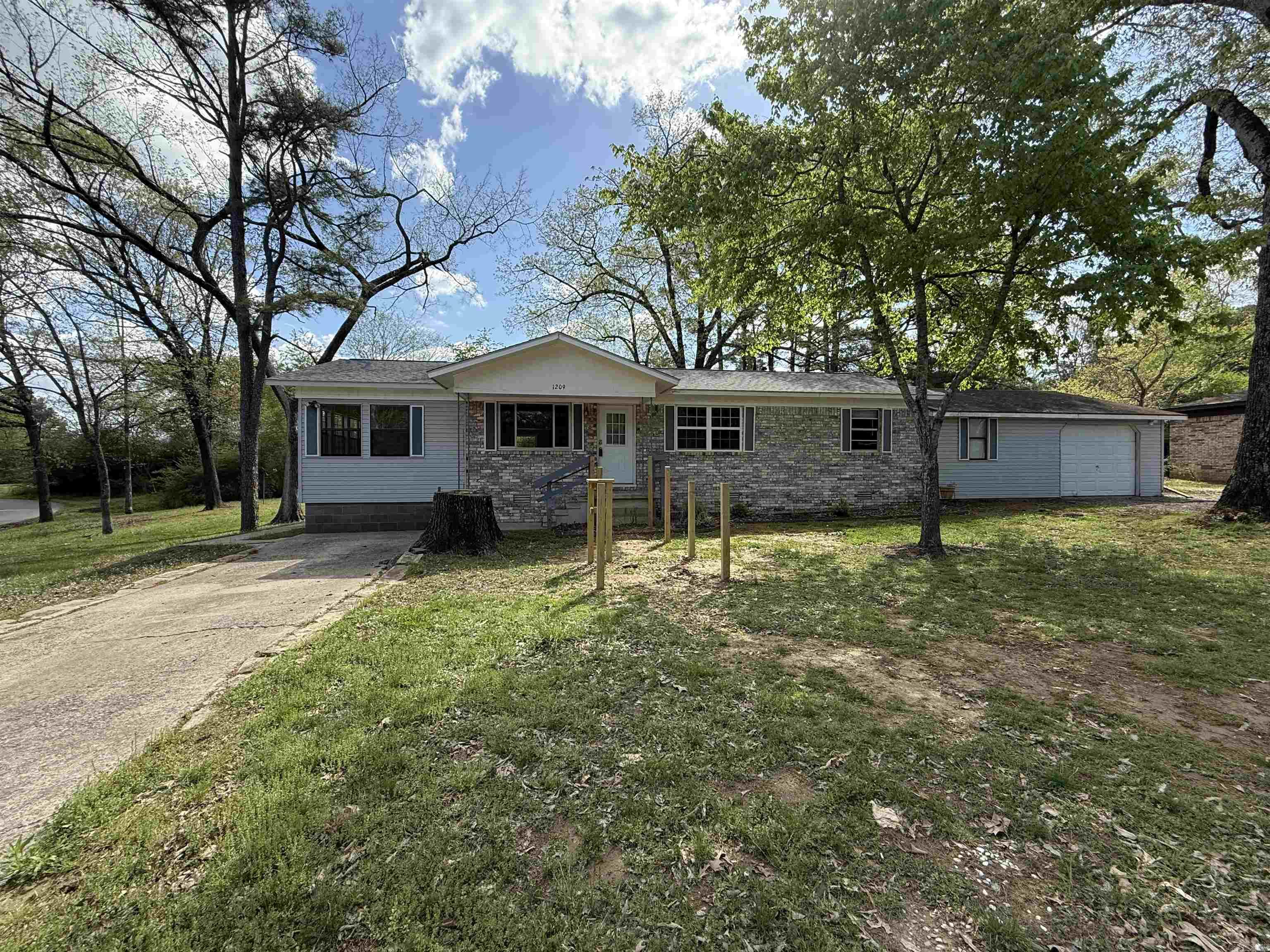 Meadowbrook I - Residential