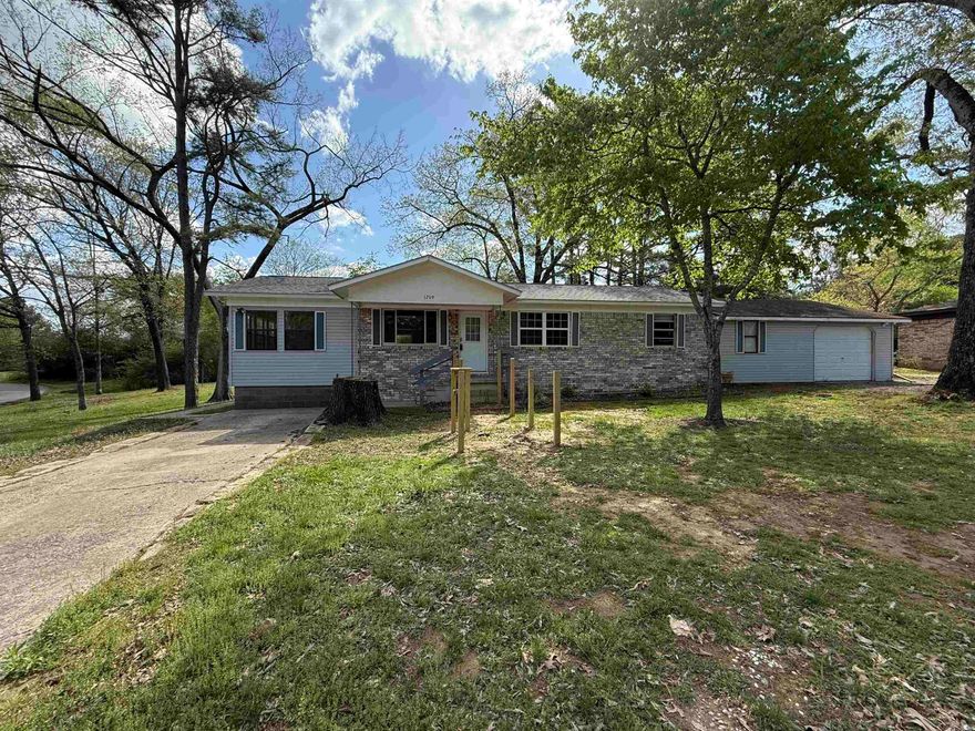 Welcome to this spacious 3 bedroom 3 bathroom home! This home sits on a quiet street on a level half acre lot, has had a new AC and new roof installed in 2020 and added insulation less than two years ago! Boasting a gorgeous back yard that is fully privacy fenced, and a sunroom that could be a fourth bedroom or would make a great office space this home is ready for all of your family and friend gatherings! Additionally, with only a few minor alterations, some already started, this home could be the perfect handicap accessible home! Schedule your showing today!