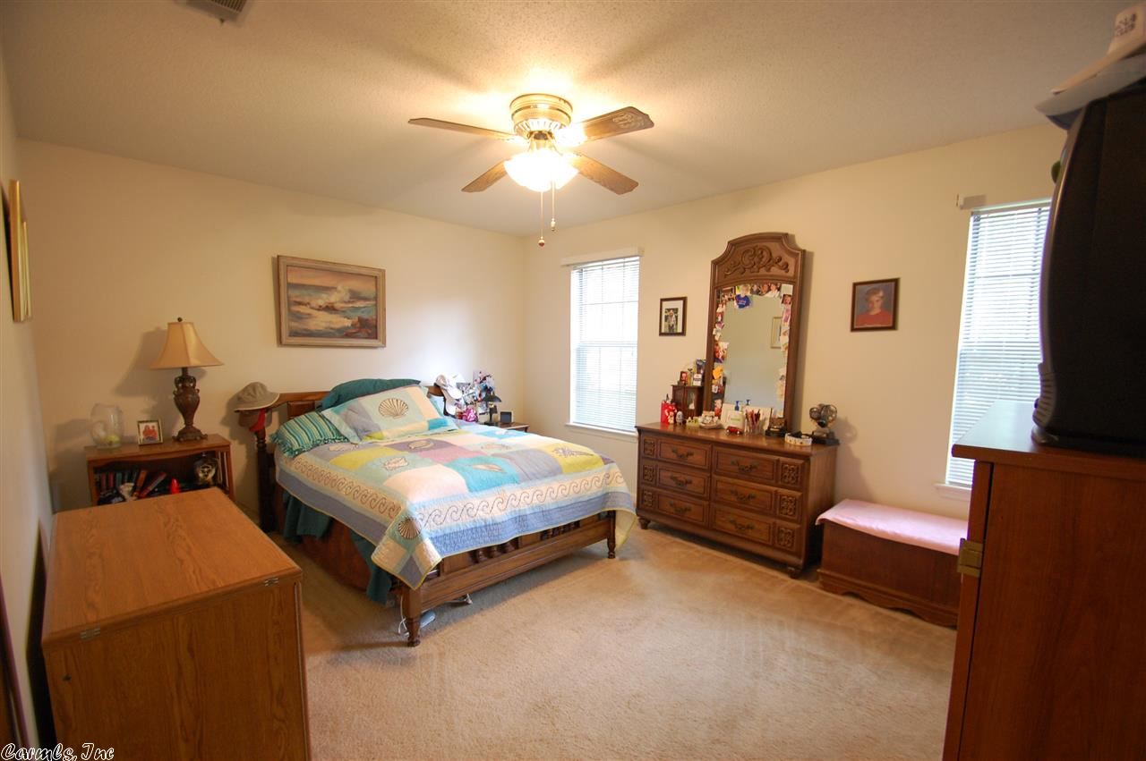 OTTER CREEK COMMUNITY - Residential