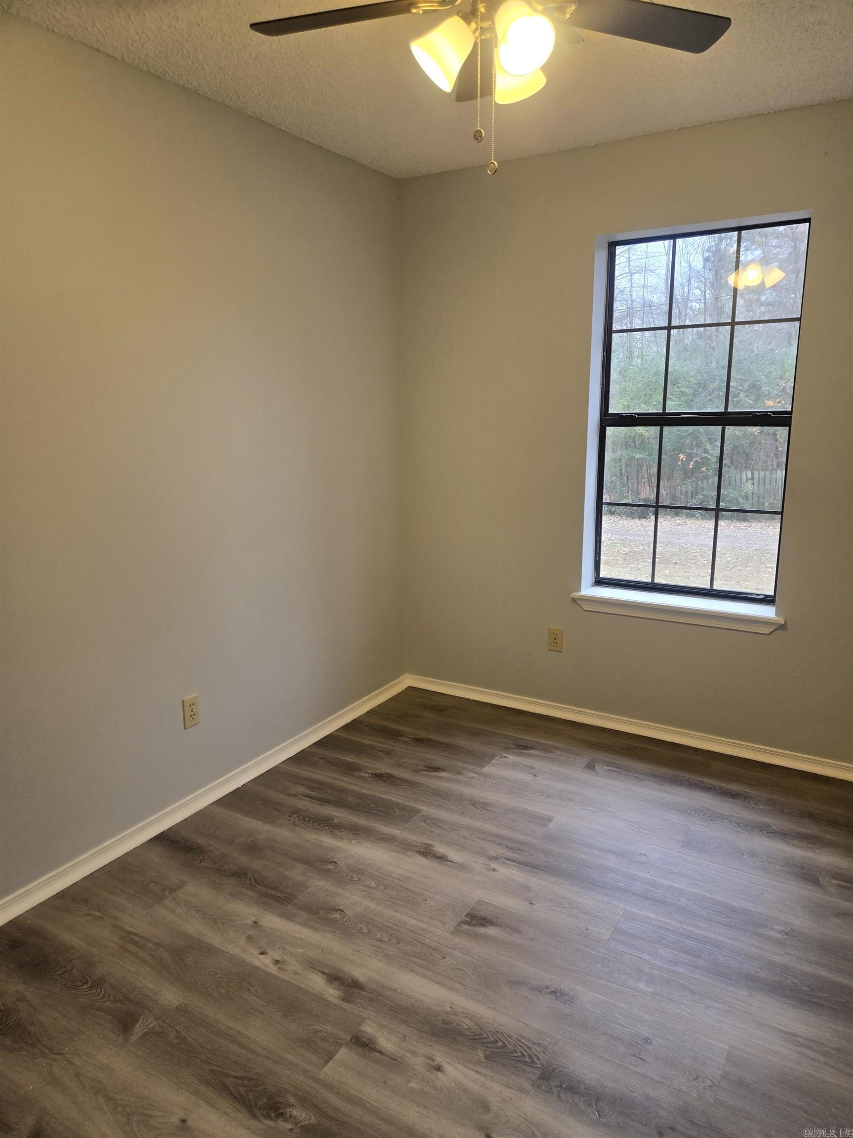 HIGHLAND ACRES - Residential