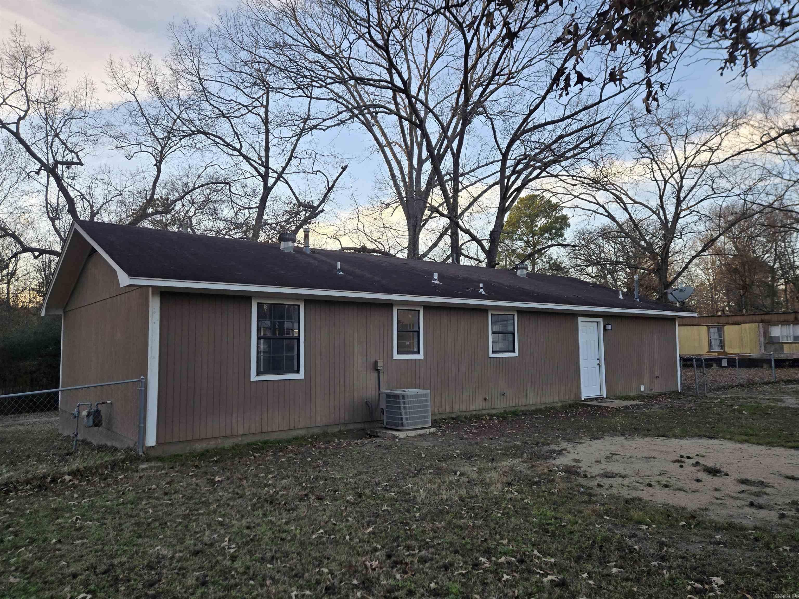 HIGHLAND ACRES - Residential