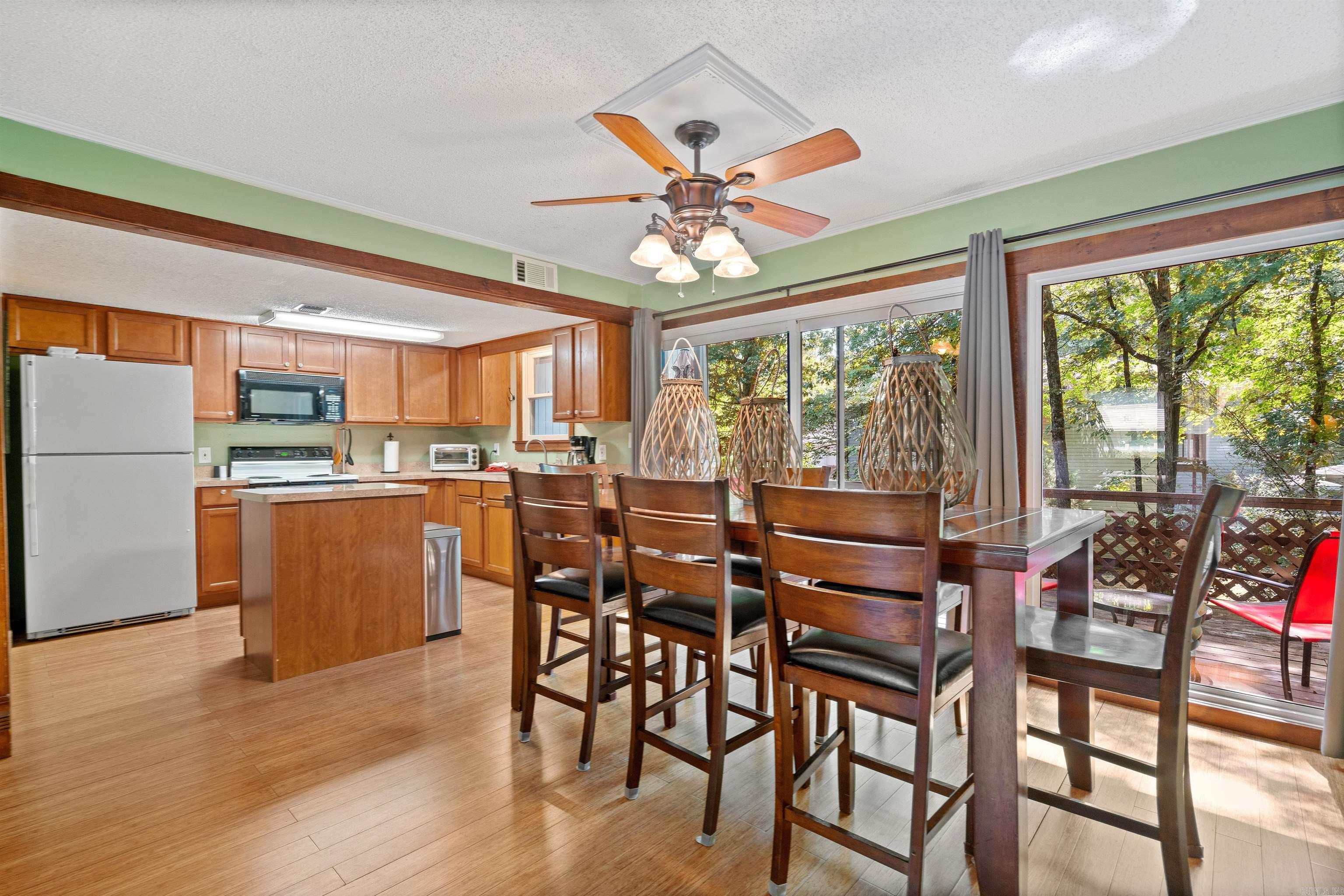 Castellon Courts #1 - Residential