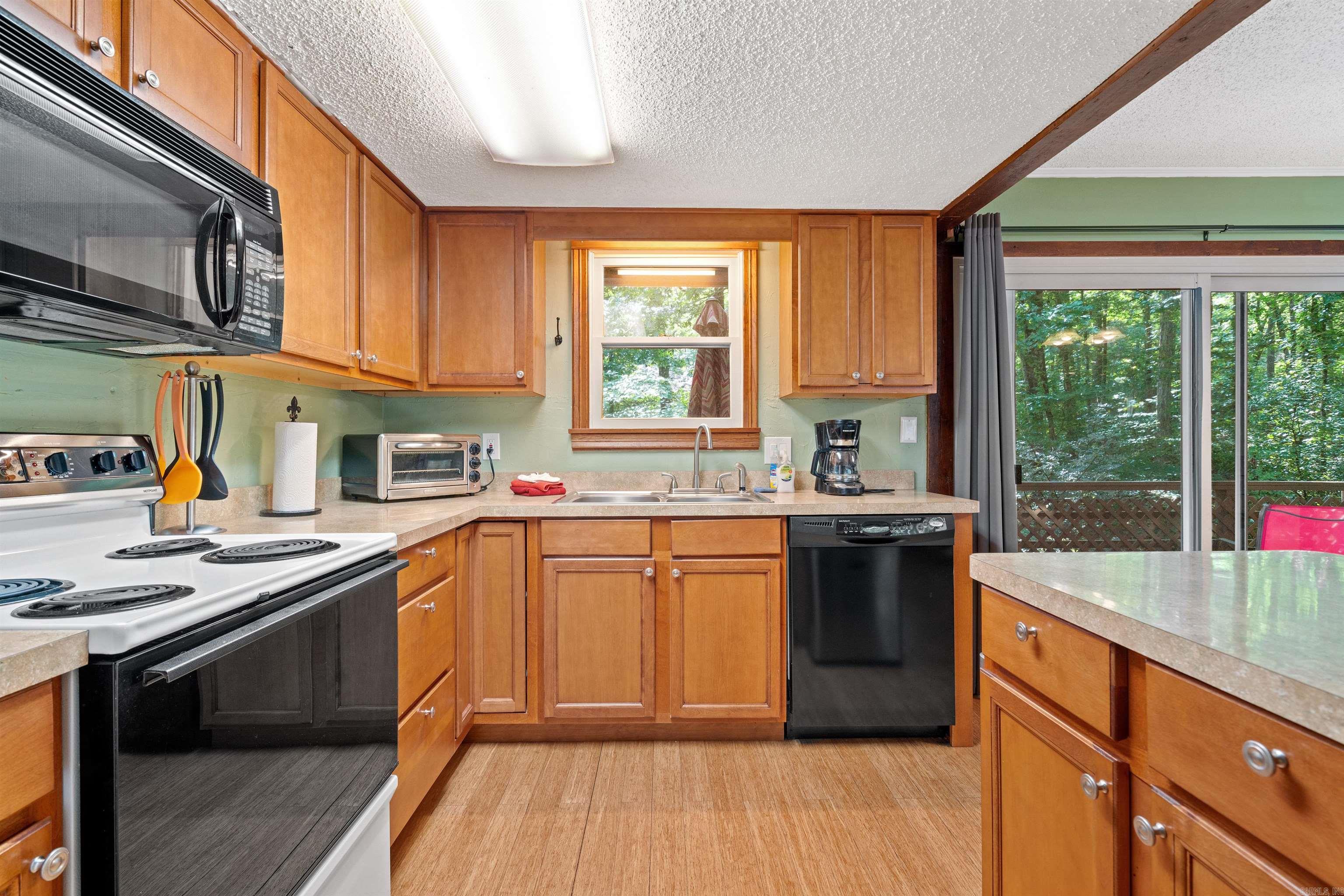 Castellon Courts #1 - Residential