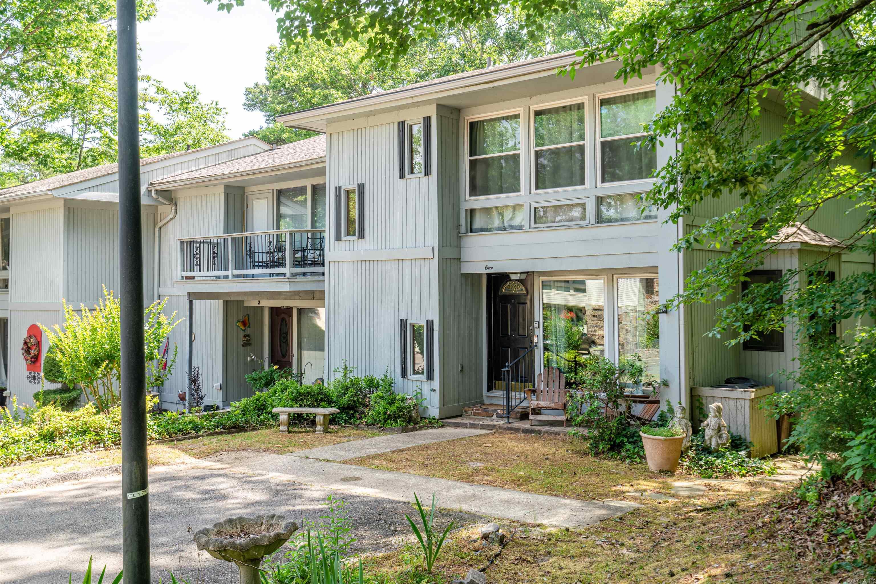 Castellon Courts #1 - Residential