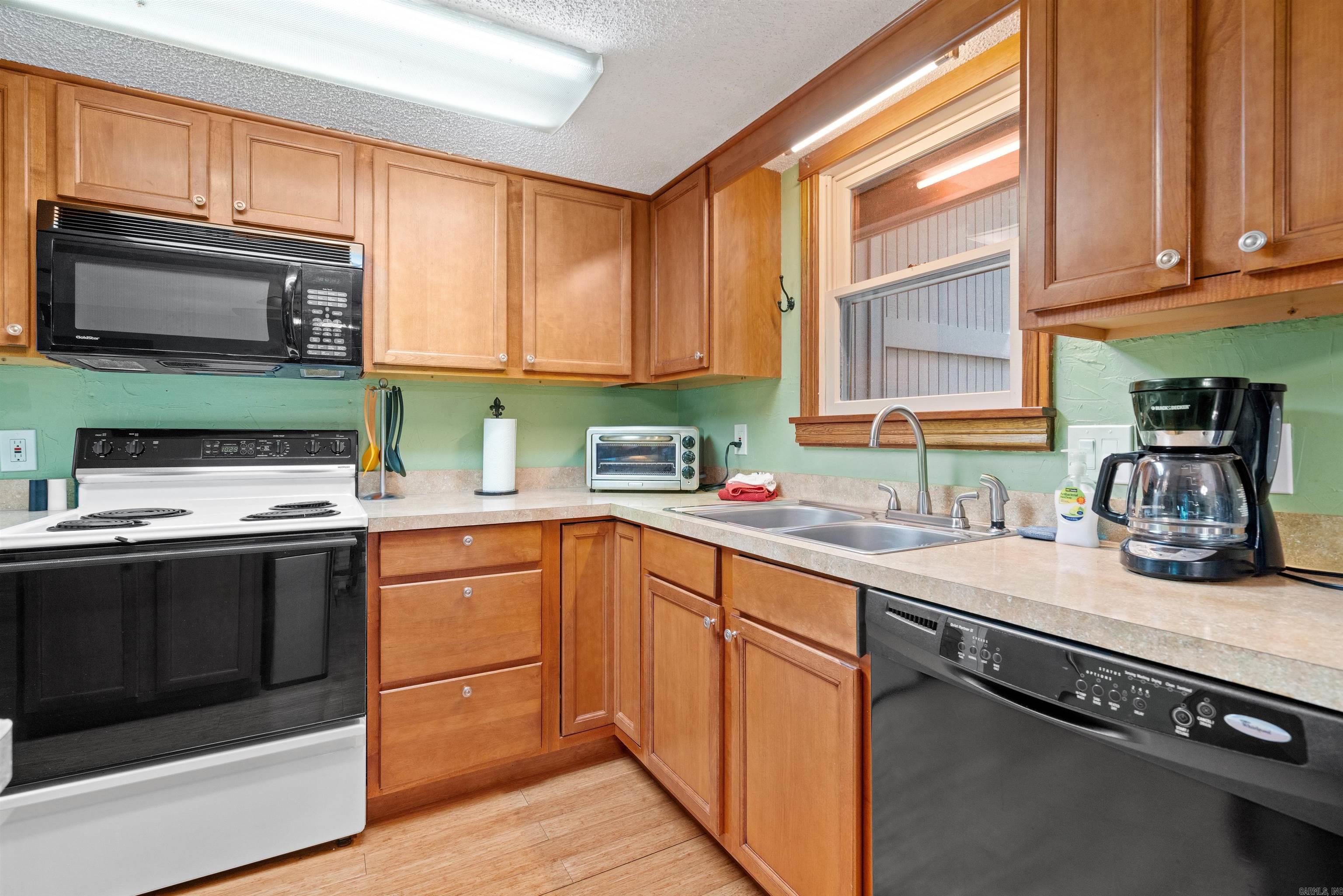 Castellon Courts #1 - Residential