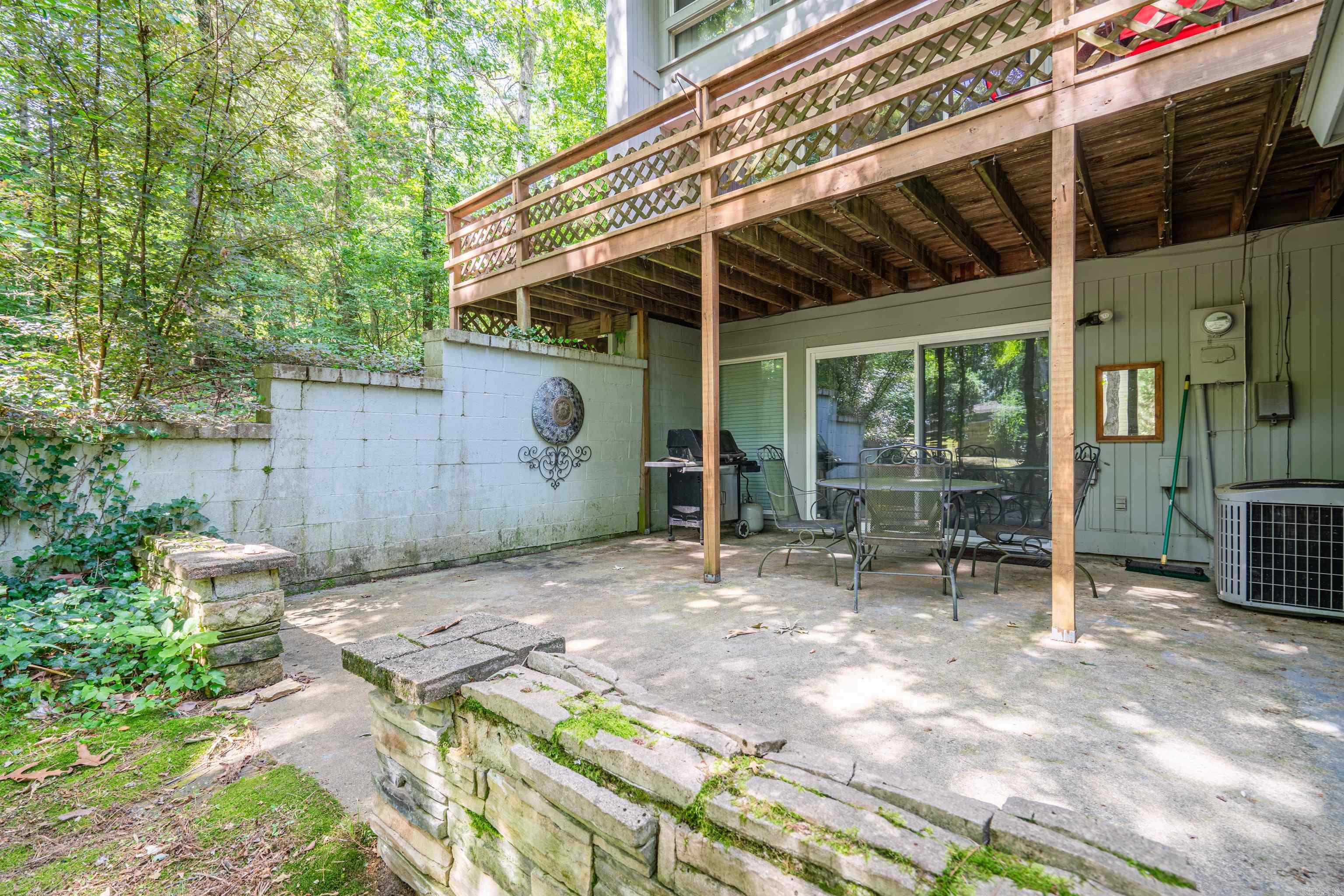 Castellon Courts #1 - Residential