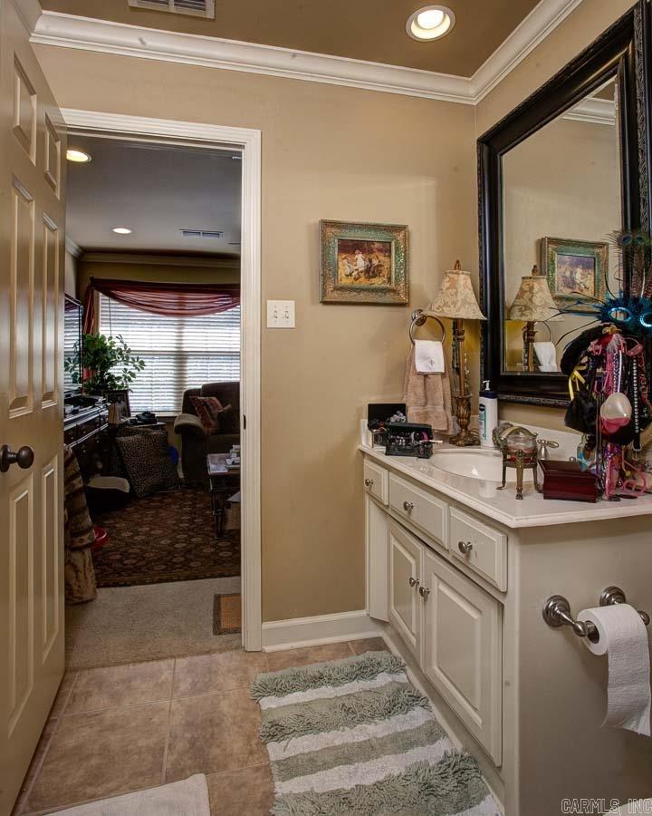 WOODLANDS EDGE - Residential