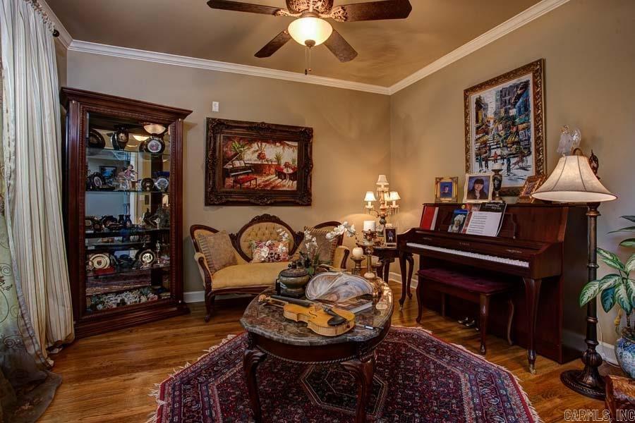 WOODLANDS EDGE - Residential