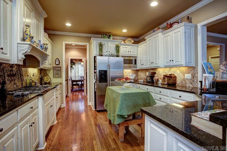 WOODLANDS EDGE - Residential