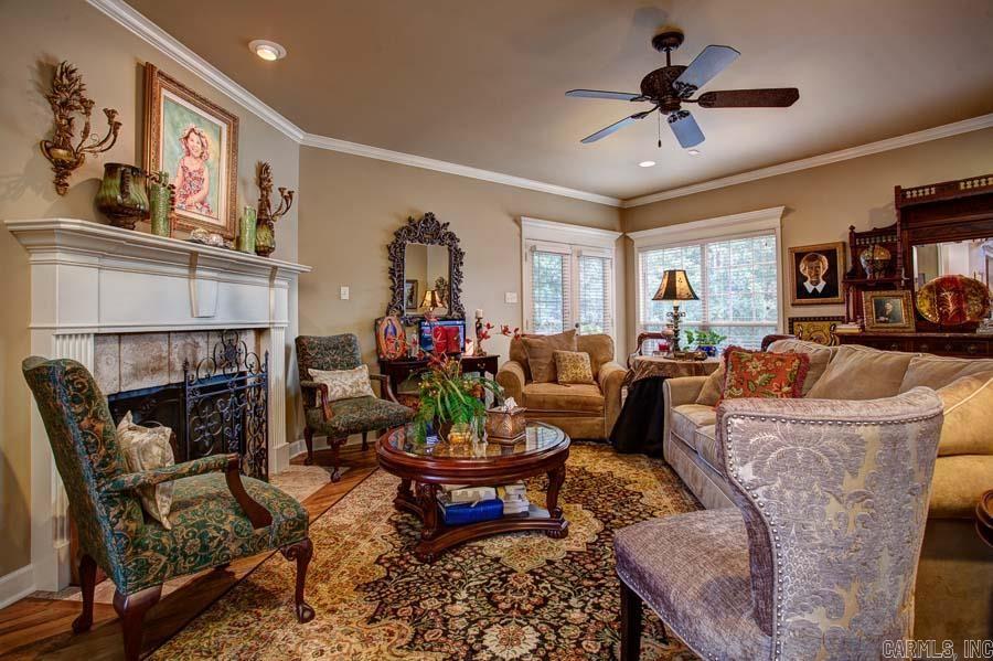 WOODLANDS EDGE - Residential