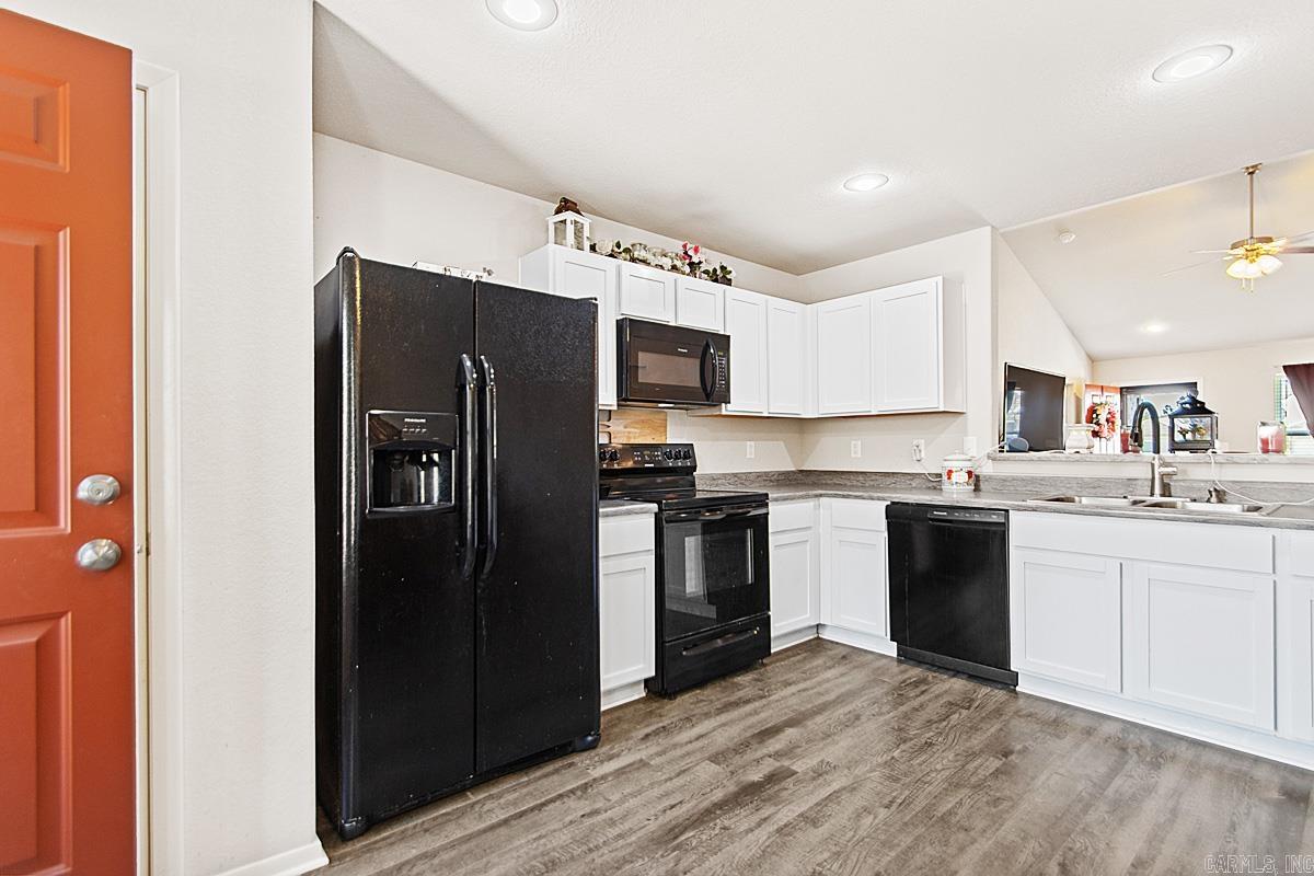 PARKWAY MEADOWS - Residential