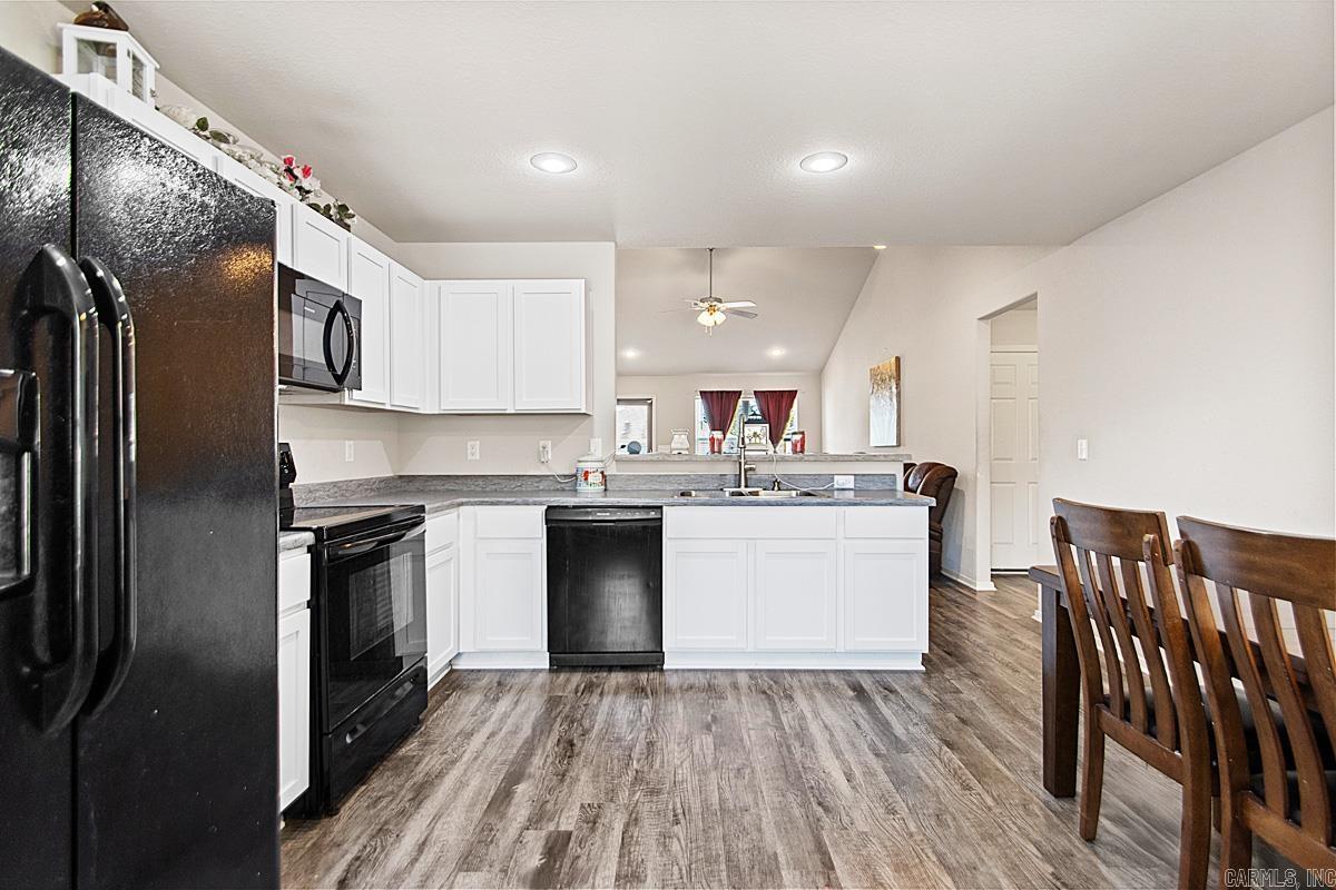 PARKWAY MEADOWS - Residential