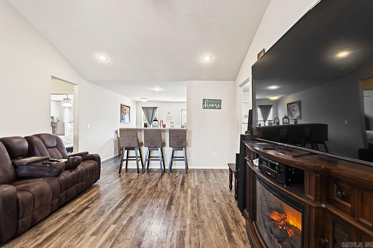 PARKWAY MEADOWS - Residential