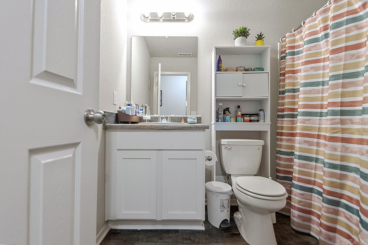 PARKWAY MEADOWS - Residential