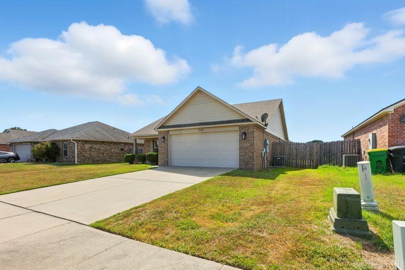 TRAMMEL ESTATES - Residential