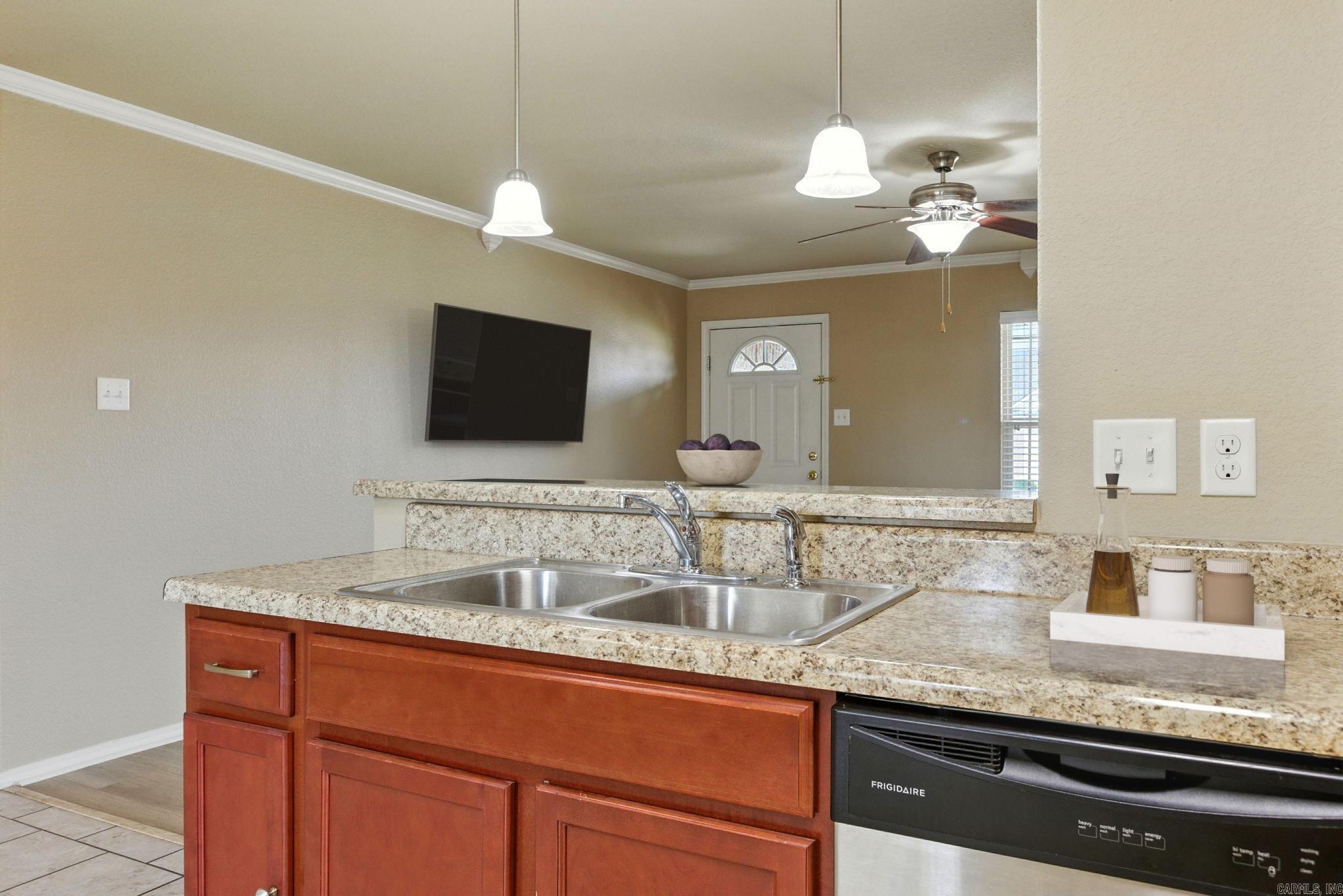TRAMMEL ESTATES - Residential