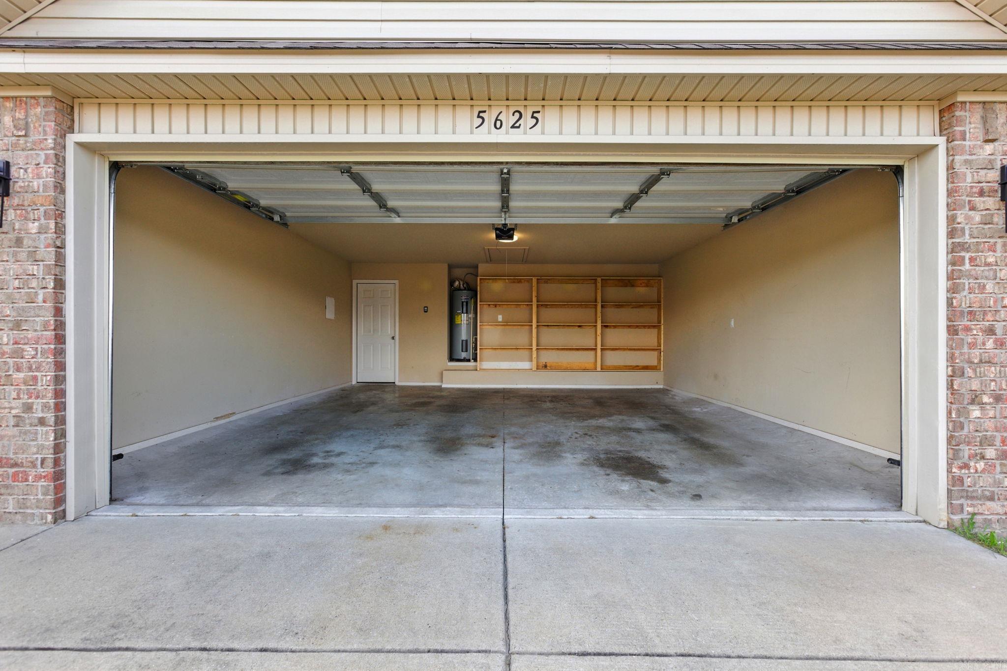 TRAMMEL ESTATES - Residential