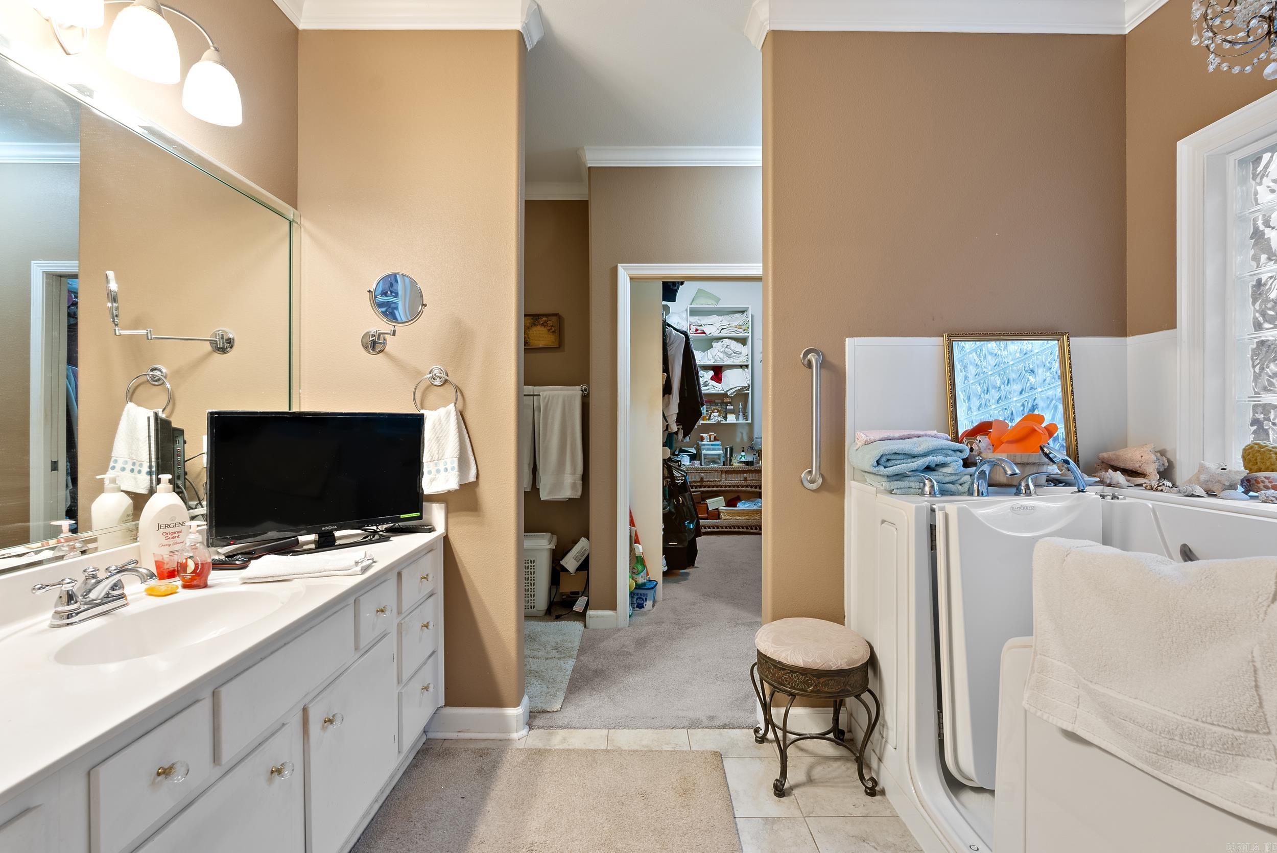 NORTHSHORE GARDENS - Residential