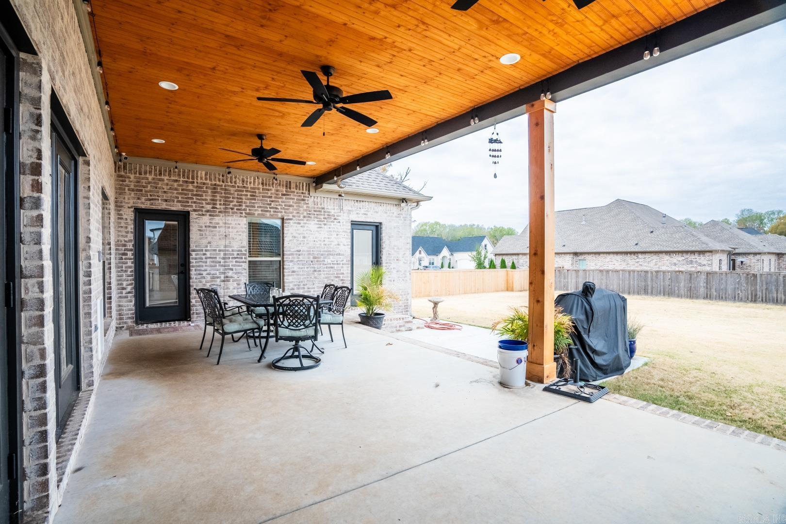 Salem Oaks - Residential