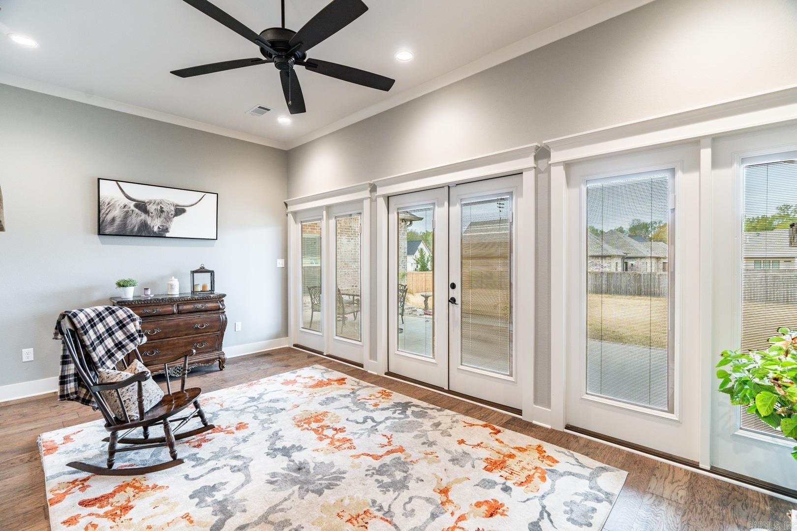 Salem Oaks - Residential