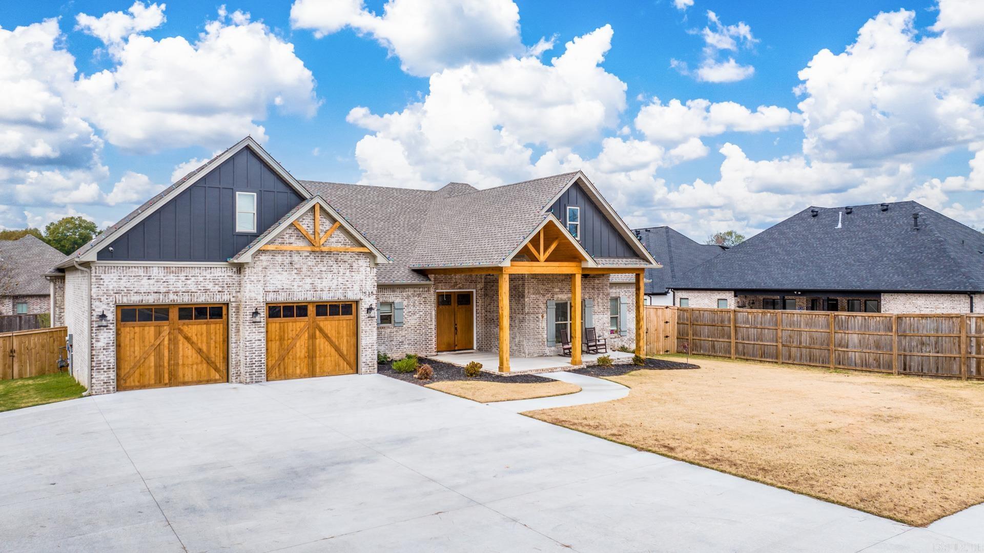 Salem Oaks - Residential