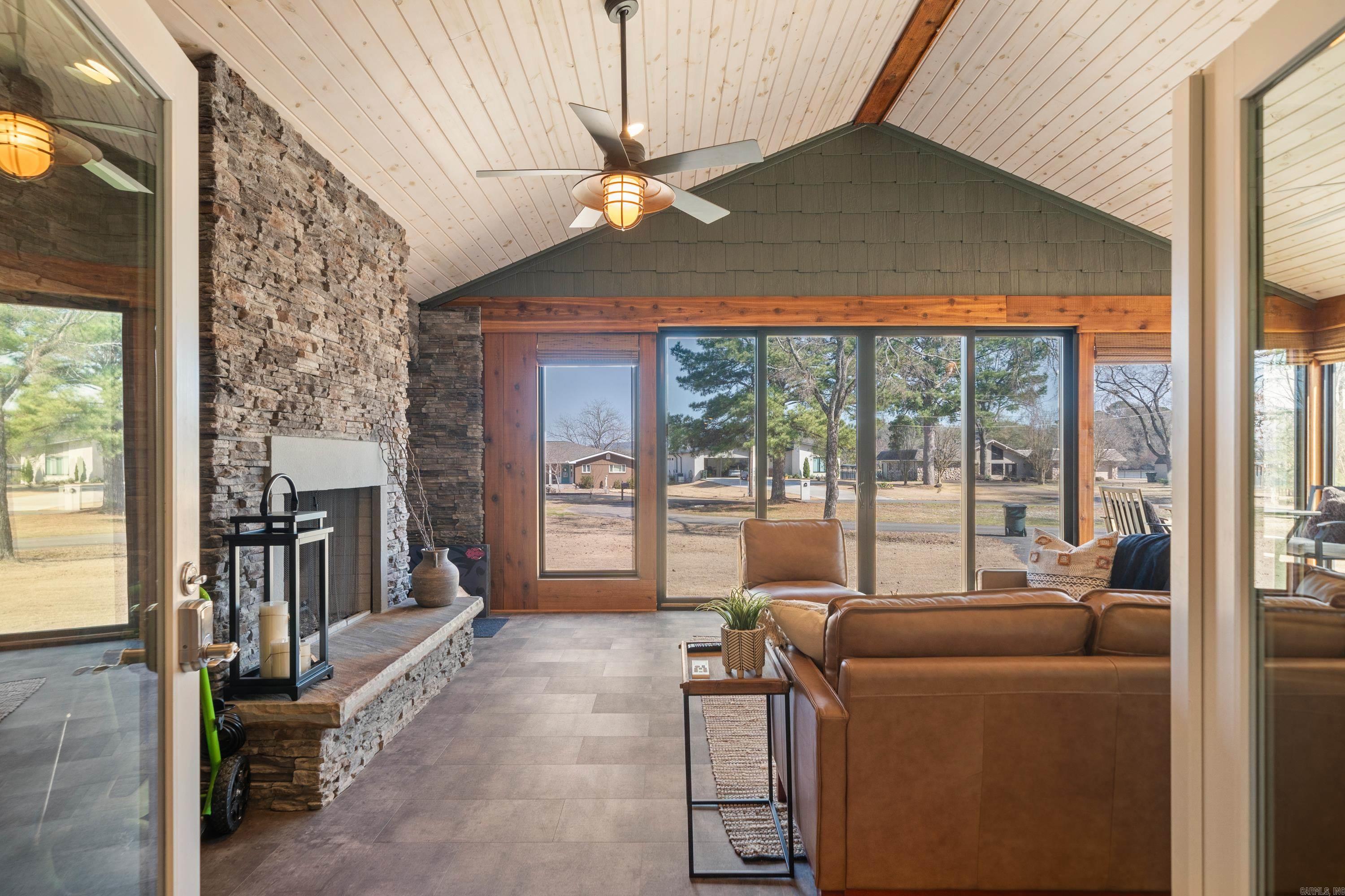 Caroline Acres - Residential